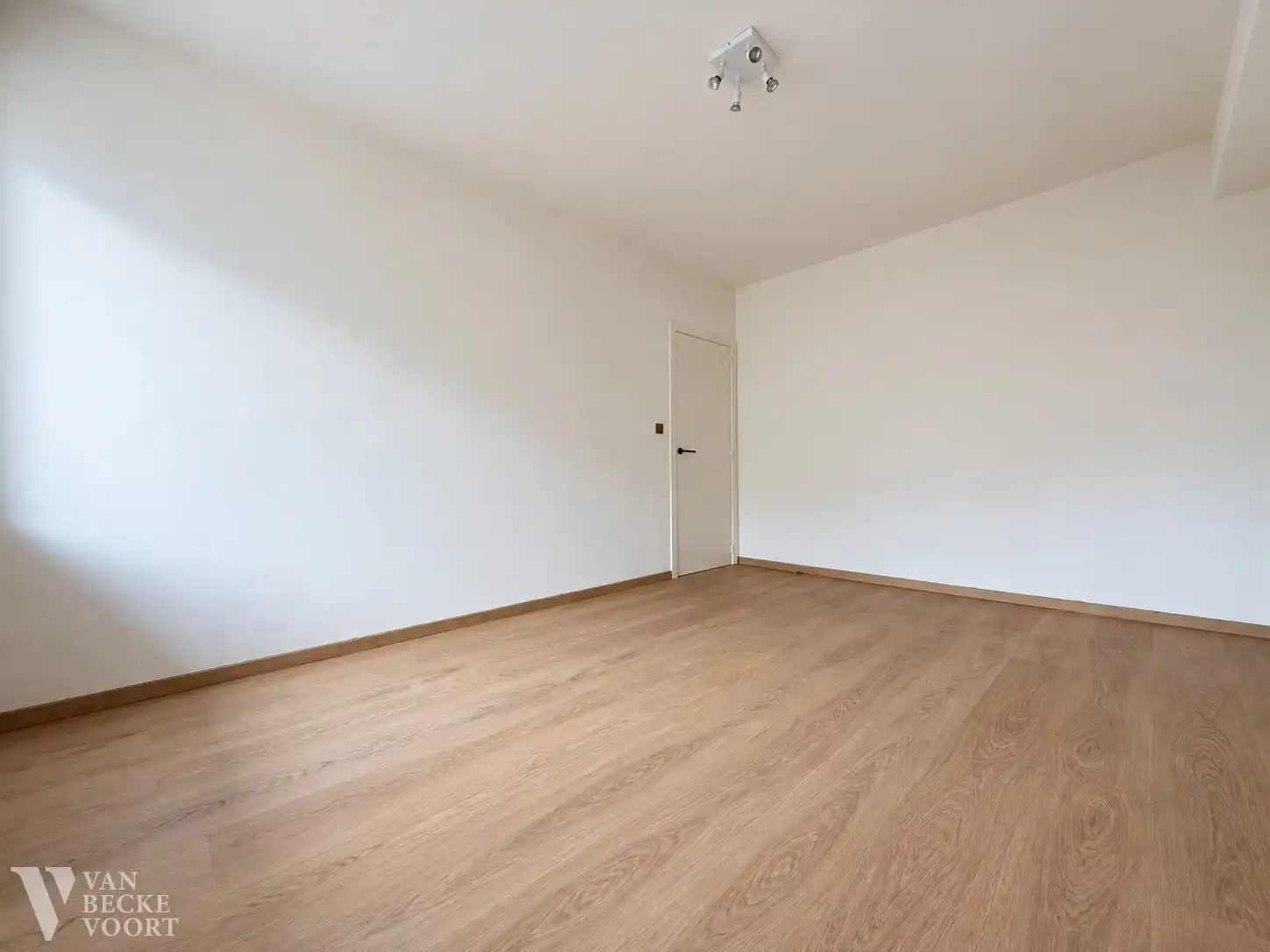 3-slaapkamerappartement met terrassen en uitzicht op de groene boulevard foto 10