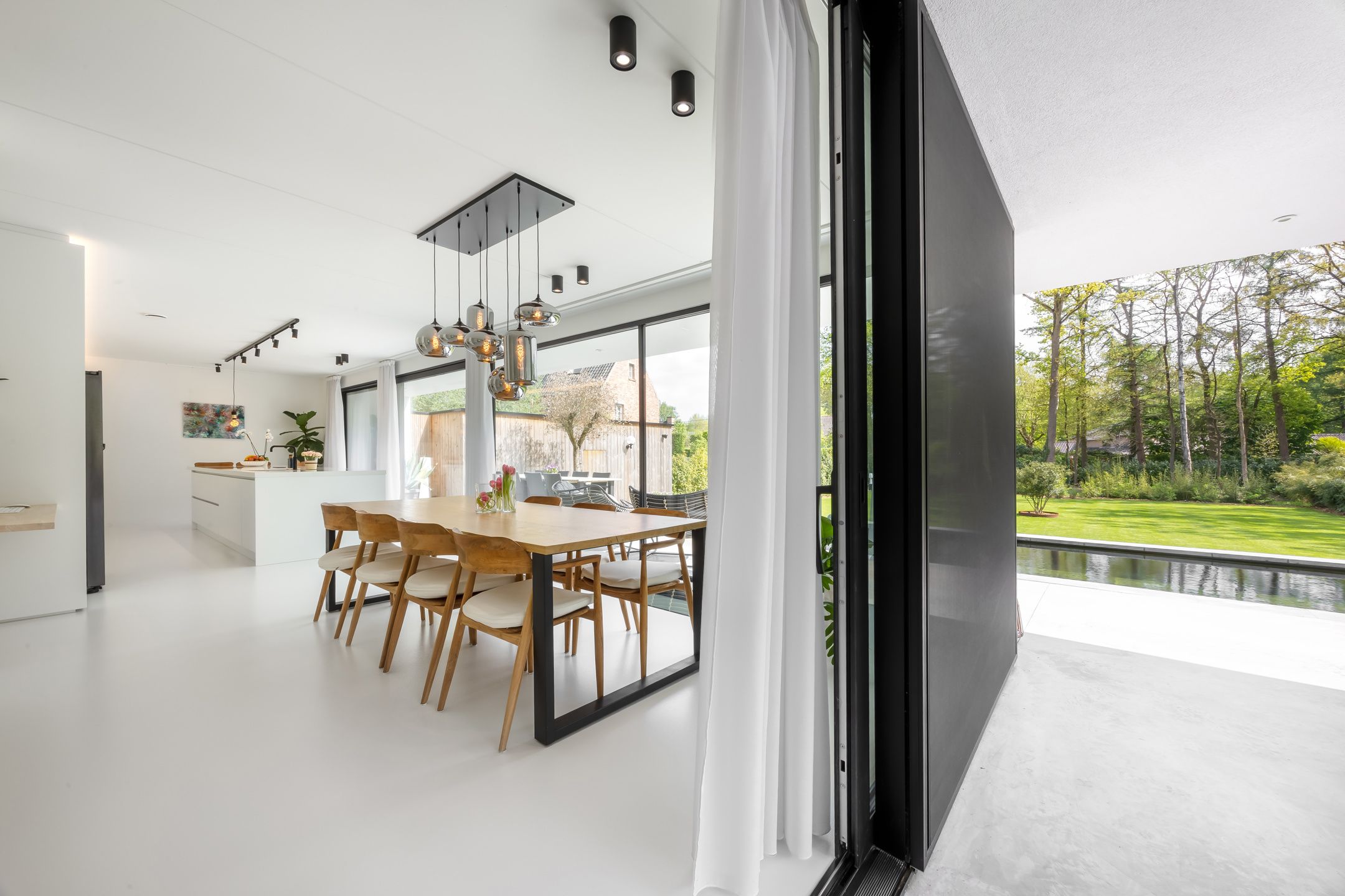 Luxueuze, moderne villa te midden van het groen in Schilde! foto 10