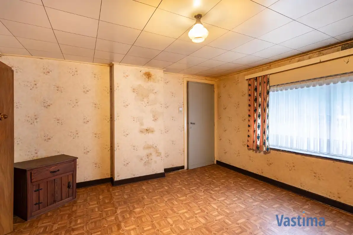 Woning met loods en grote tuin foto 19