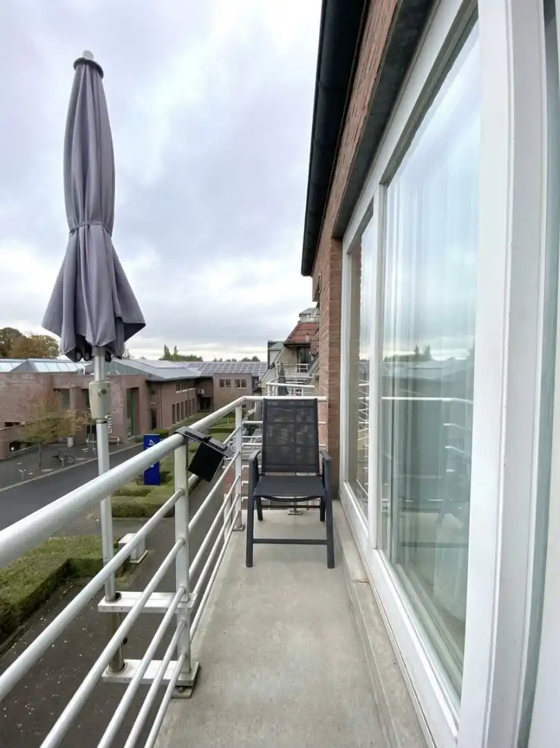 APPARTEMENT MET 1 SLAAPKAMER | TERRAS EN GARAGEBOX foto 3
