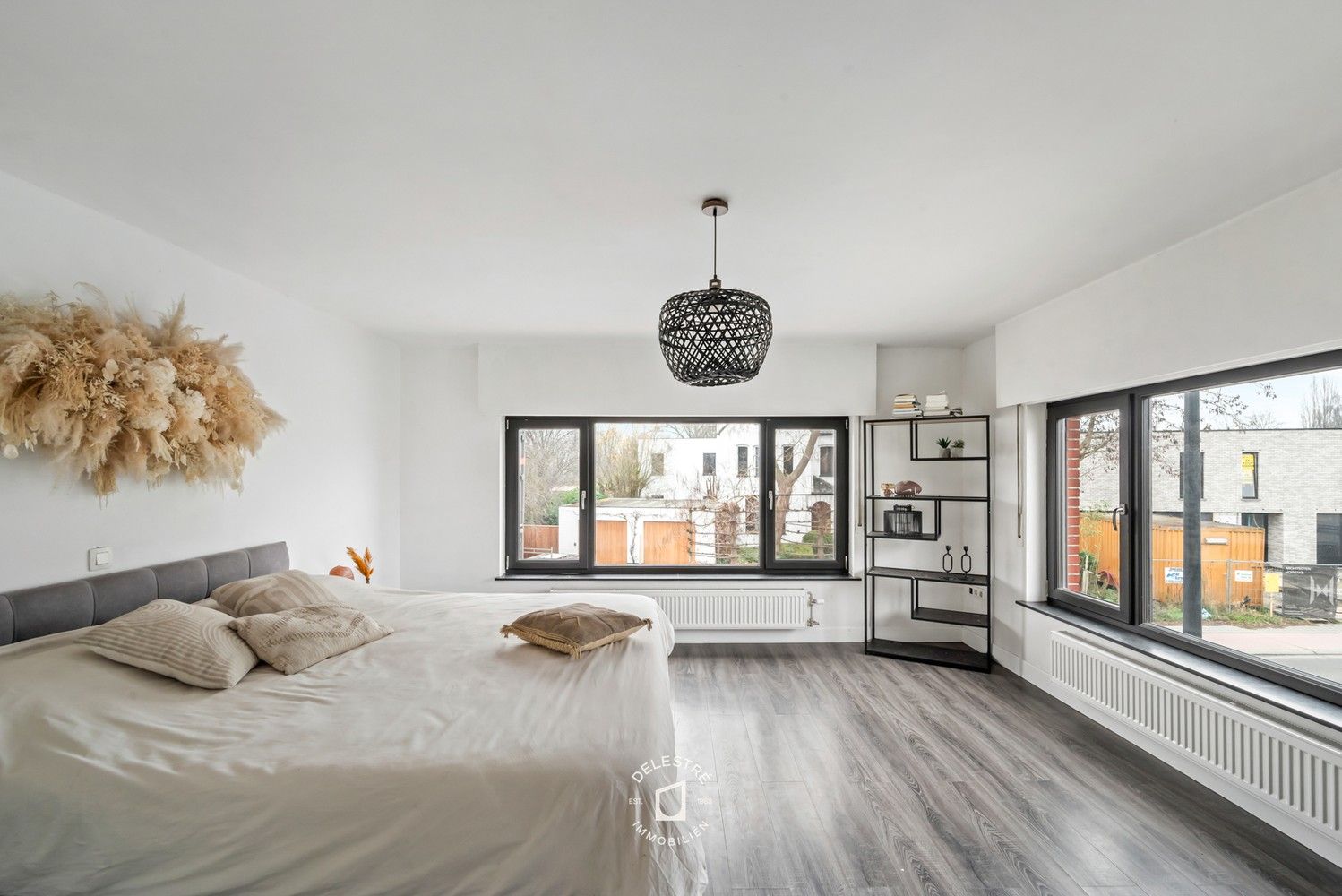 INSTAPKLARE, TRENDY HALFOPEN BEBOUWING MET TUIN EN MODERNE TECHNIEKEN foto 16