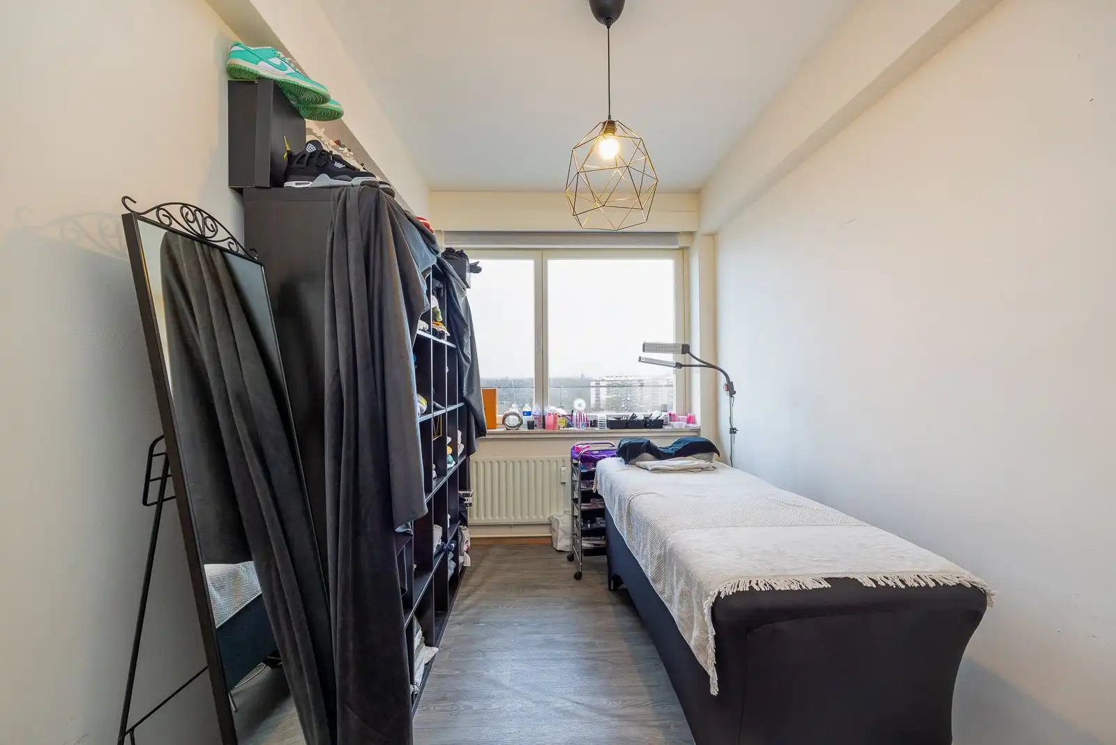 2 slaapkamer appartement op de 11e verdieping in Merksem te koop! foto 5