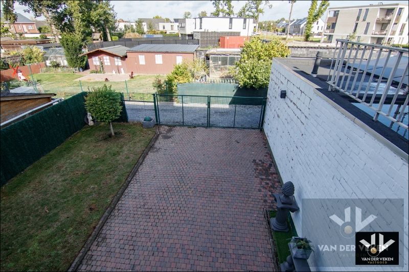 Ruim en zeer goed onderhouden triplex met veel mogelijkheden op goed bereikbare locatie in het gezellige Diepenbeek foto 14