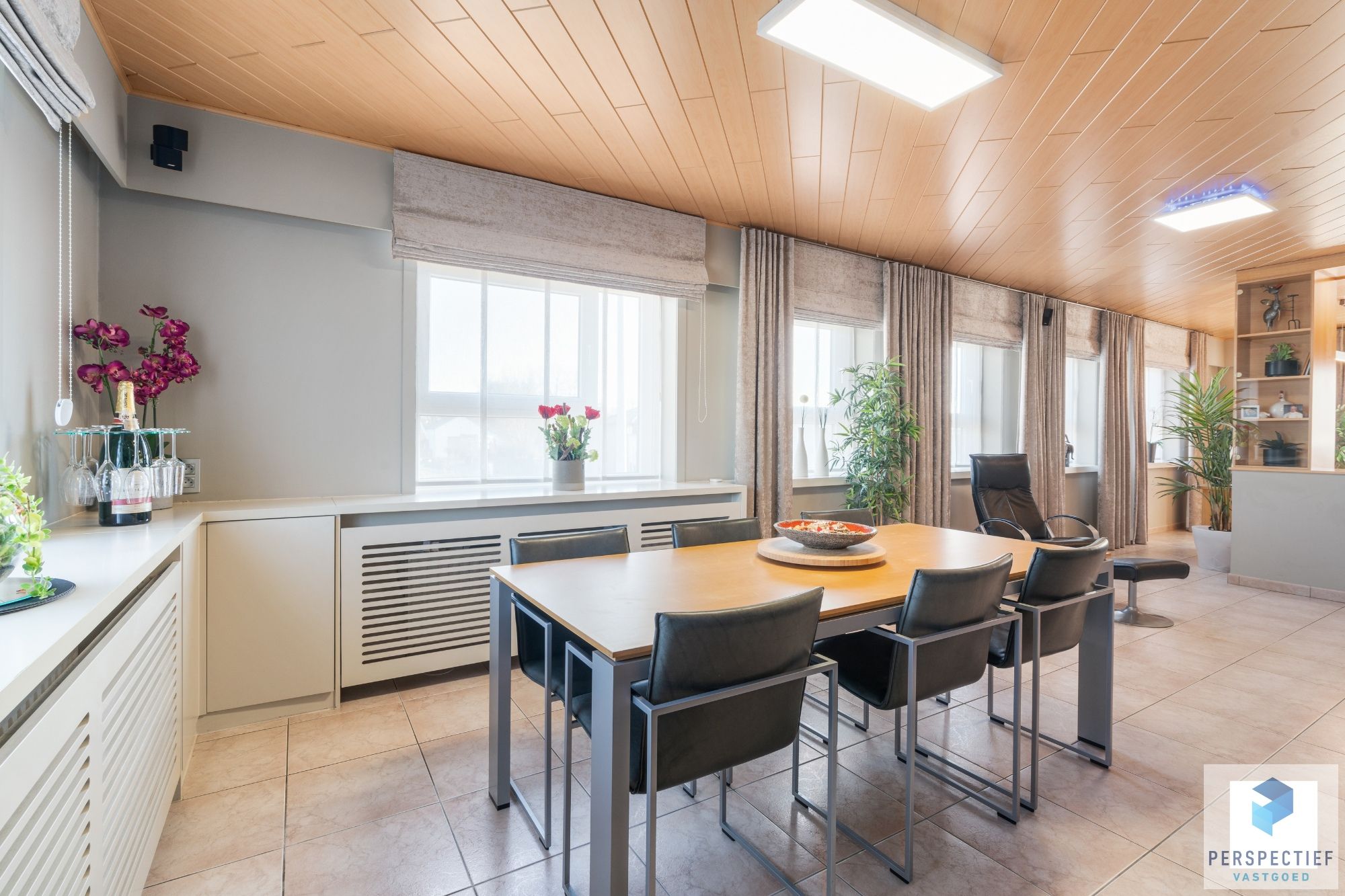 Handelspand met Winkelruimte, Magazijn en Woonst op 1.682 m² foto 30