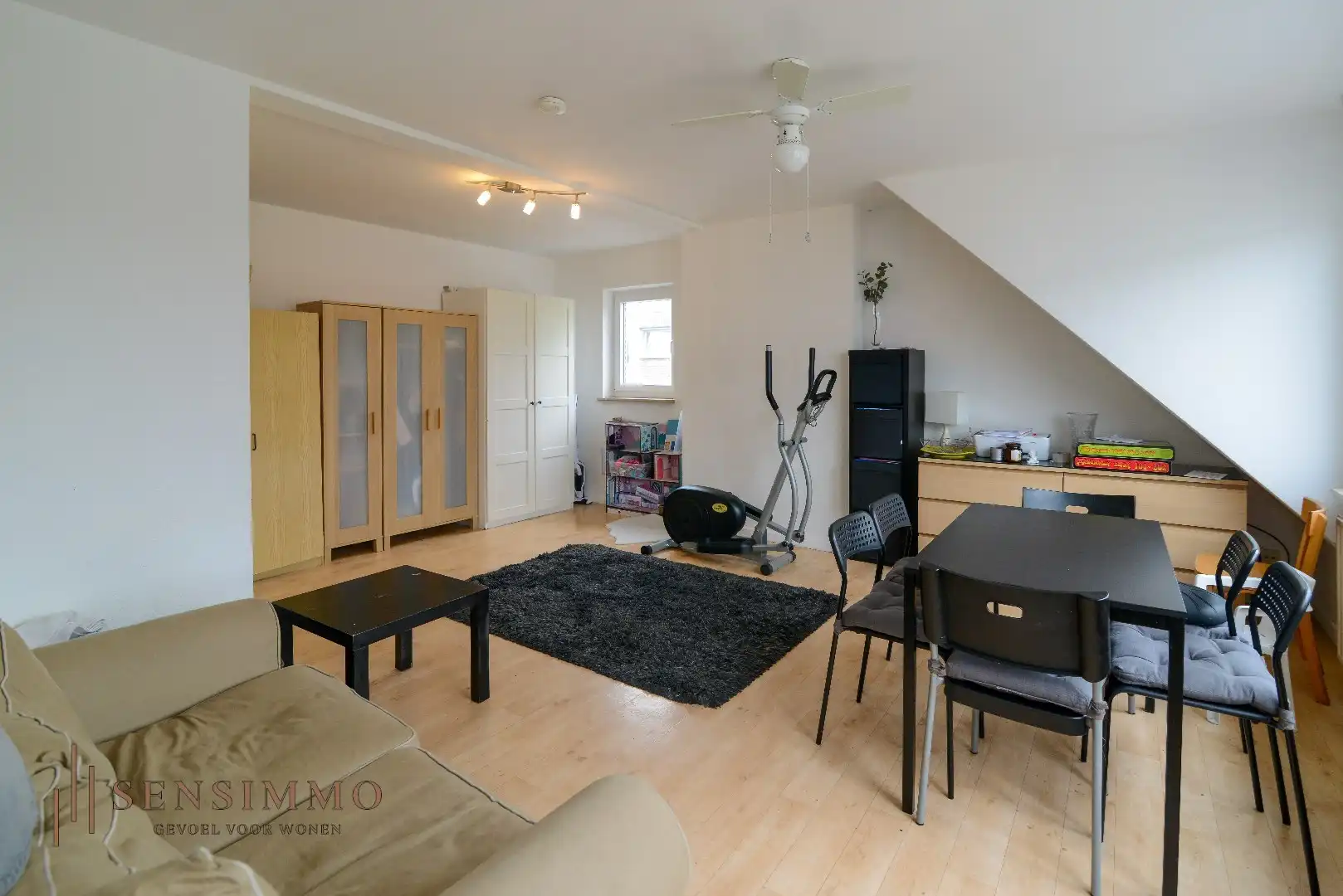 Appartement met 2 slaapkamers + garagebox in centrum van Hasselt foto 6