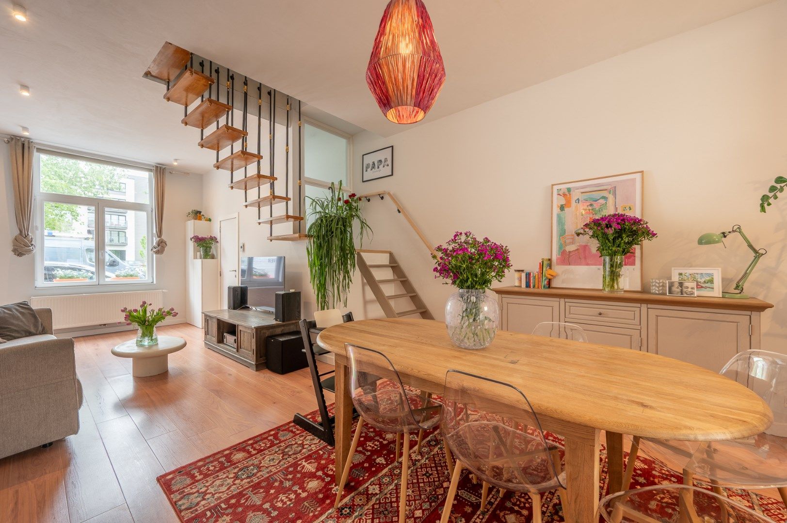 Leuke woning aan de Damse Vaart – op een boogscheut van centrum Brugge. foto {{pictureIndex}}