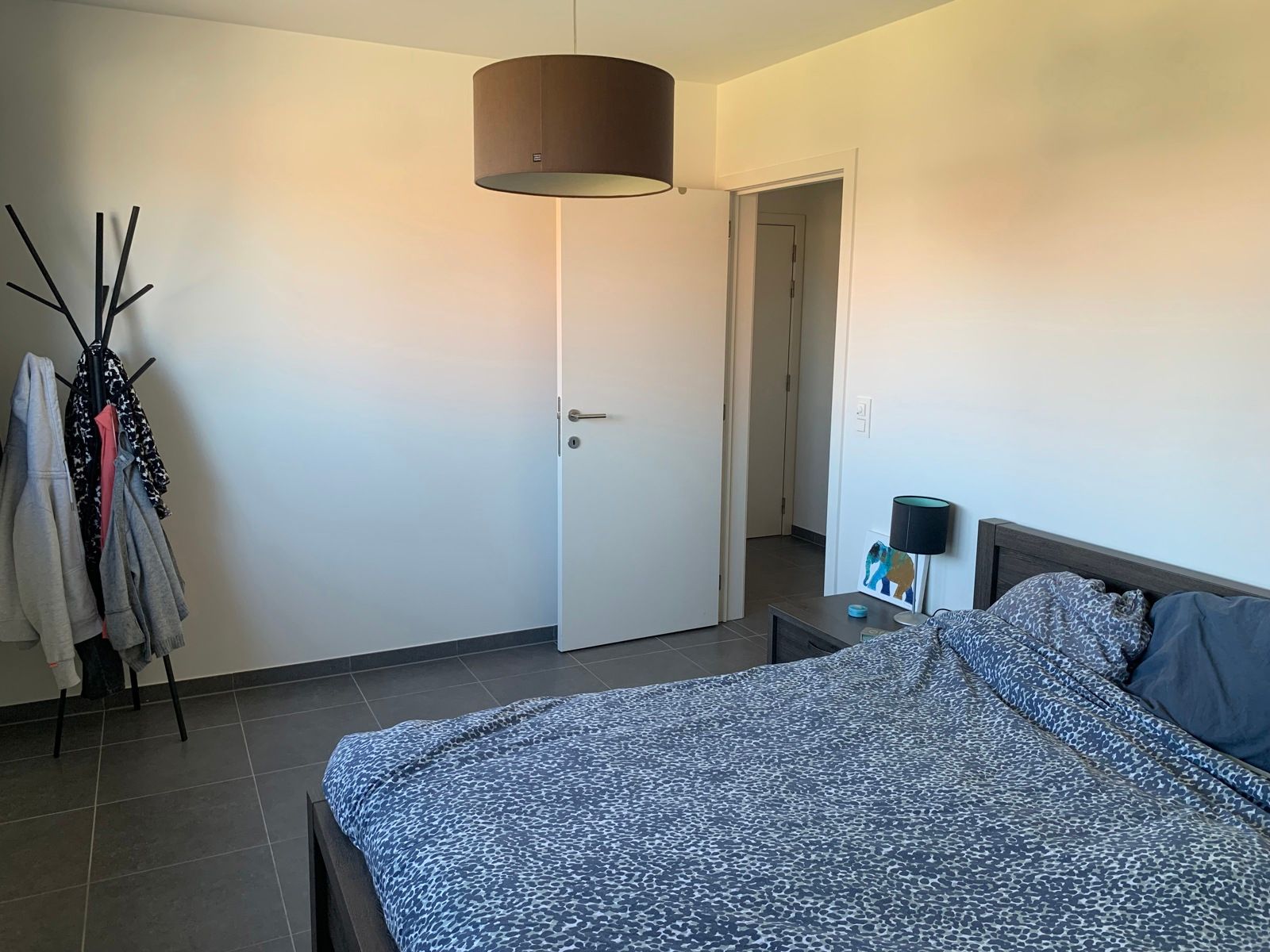 Appartement met 2 autostaanplaatsen! foto 11