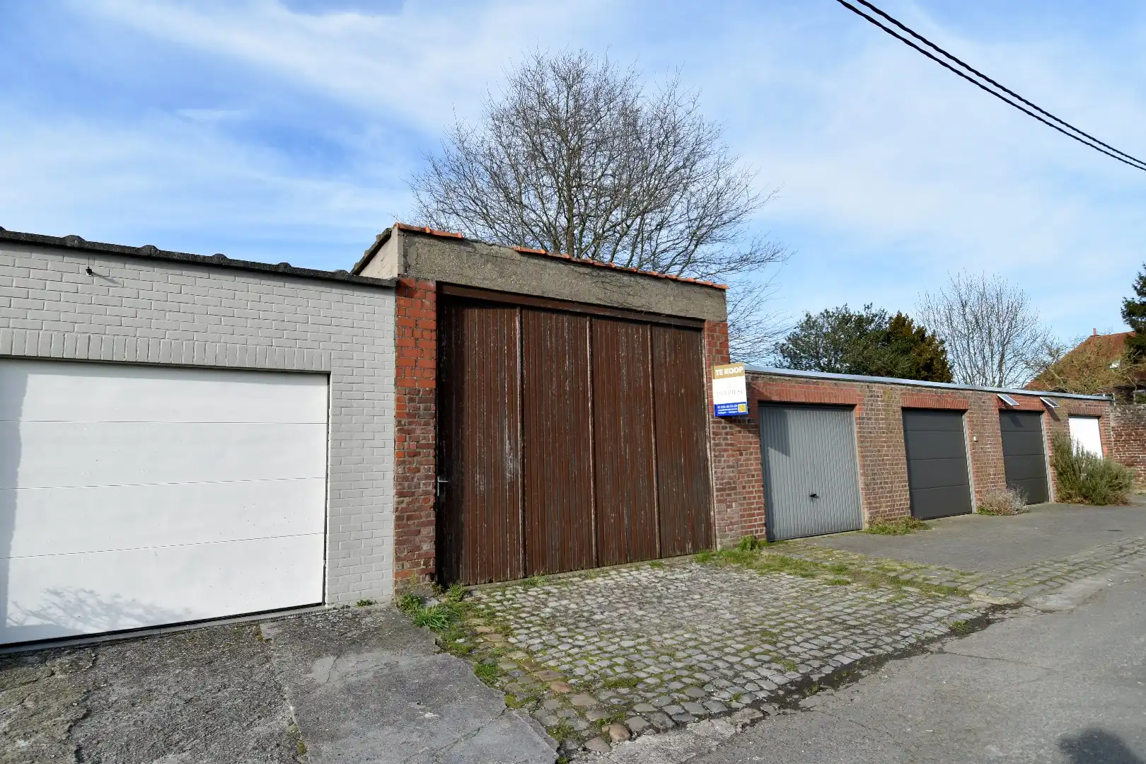 Te renoveren woning met tal van mogelijkheden en ruime opslagplaats (65,5 m²) te koop in Bissegem foto 14