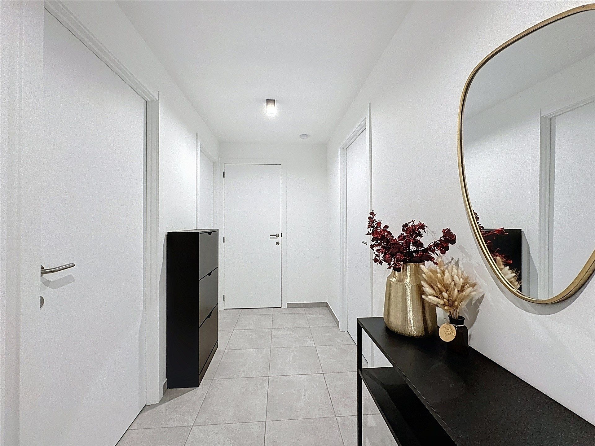 Recent en energiezuinig (A-label) appartement met groot overdekt terras, ondergrondse autostaanplaats en privatieve berging. foto 5