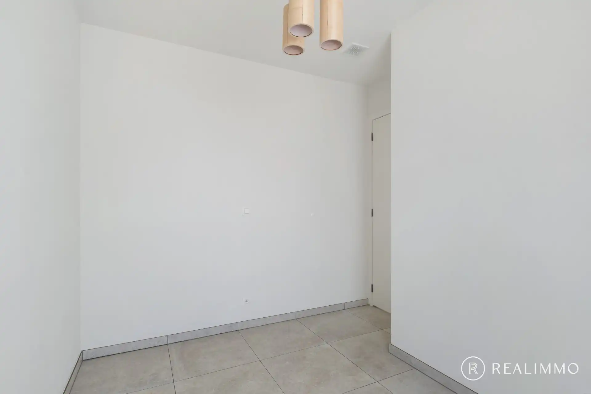 Instapklaar nieuwbouwappartement in hartje Desselgem foto 11