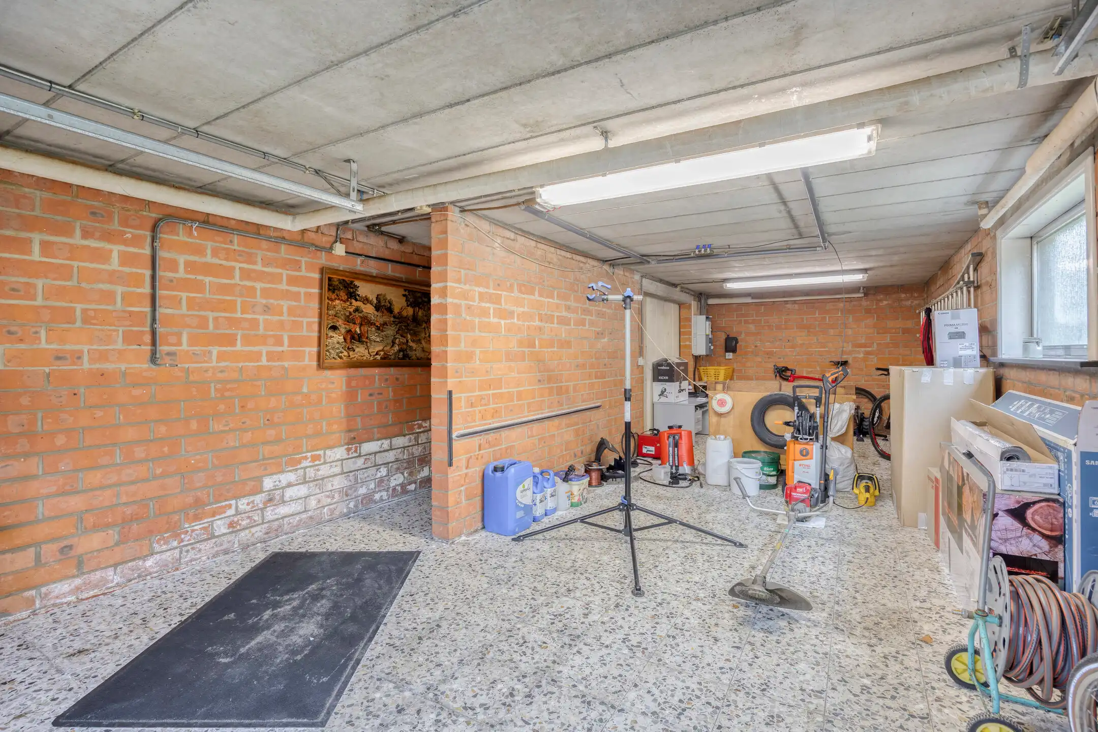 Ruime vrijstaande woning met potentieel foto 15