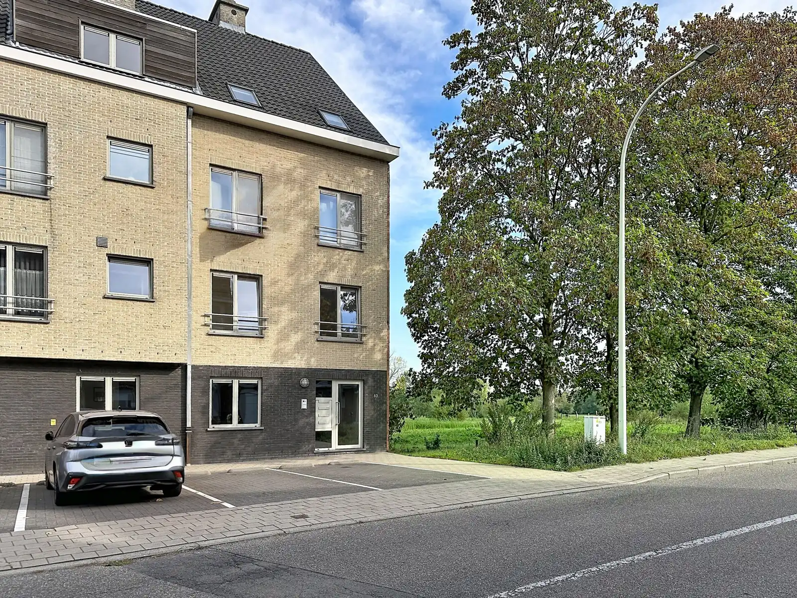Duplex met gemeenschappelijke tuin en garagebox foto 28