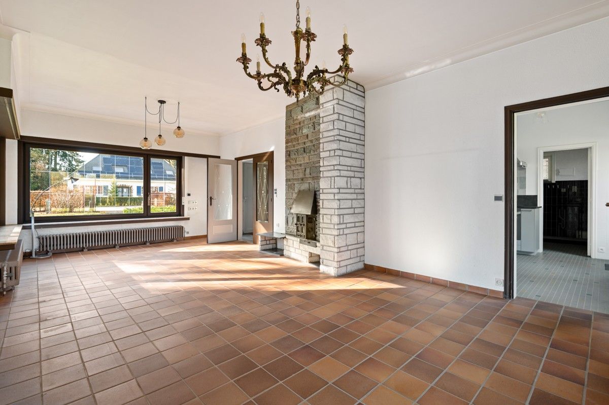 Charmant te renoveren woning op 2192m² aan de voet van het Zoerselbos. foto 6