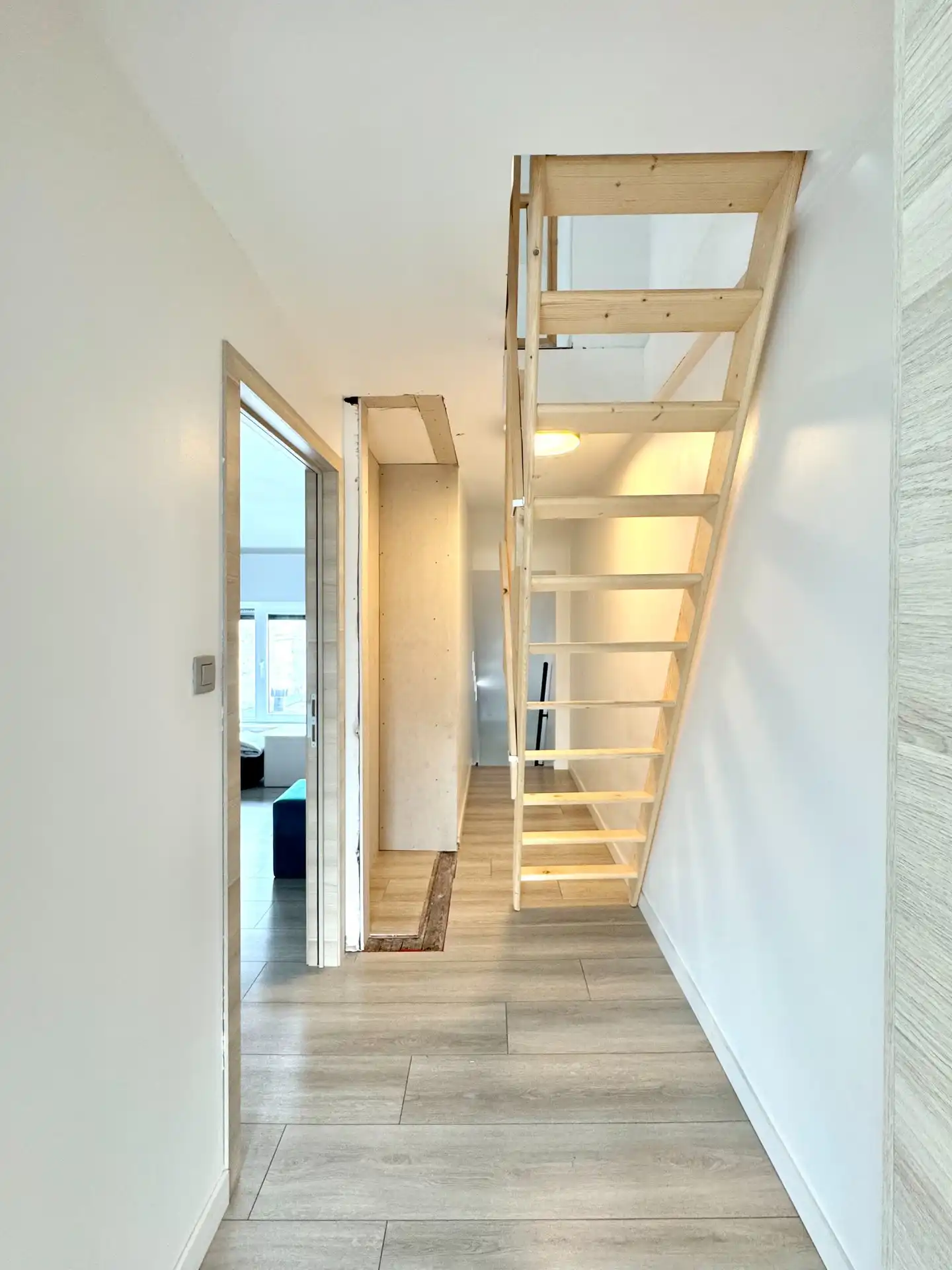 WONING MET TUIN & GARAGE MET UITWEG ACHTERAAN foto 24