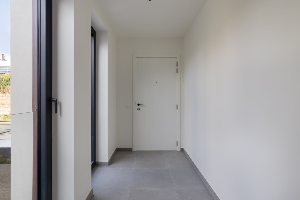 Kwalitatief en ruim nieuwbouwappartement (110m²) in Beselare  foto 4