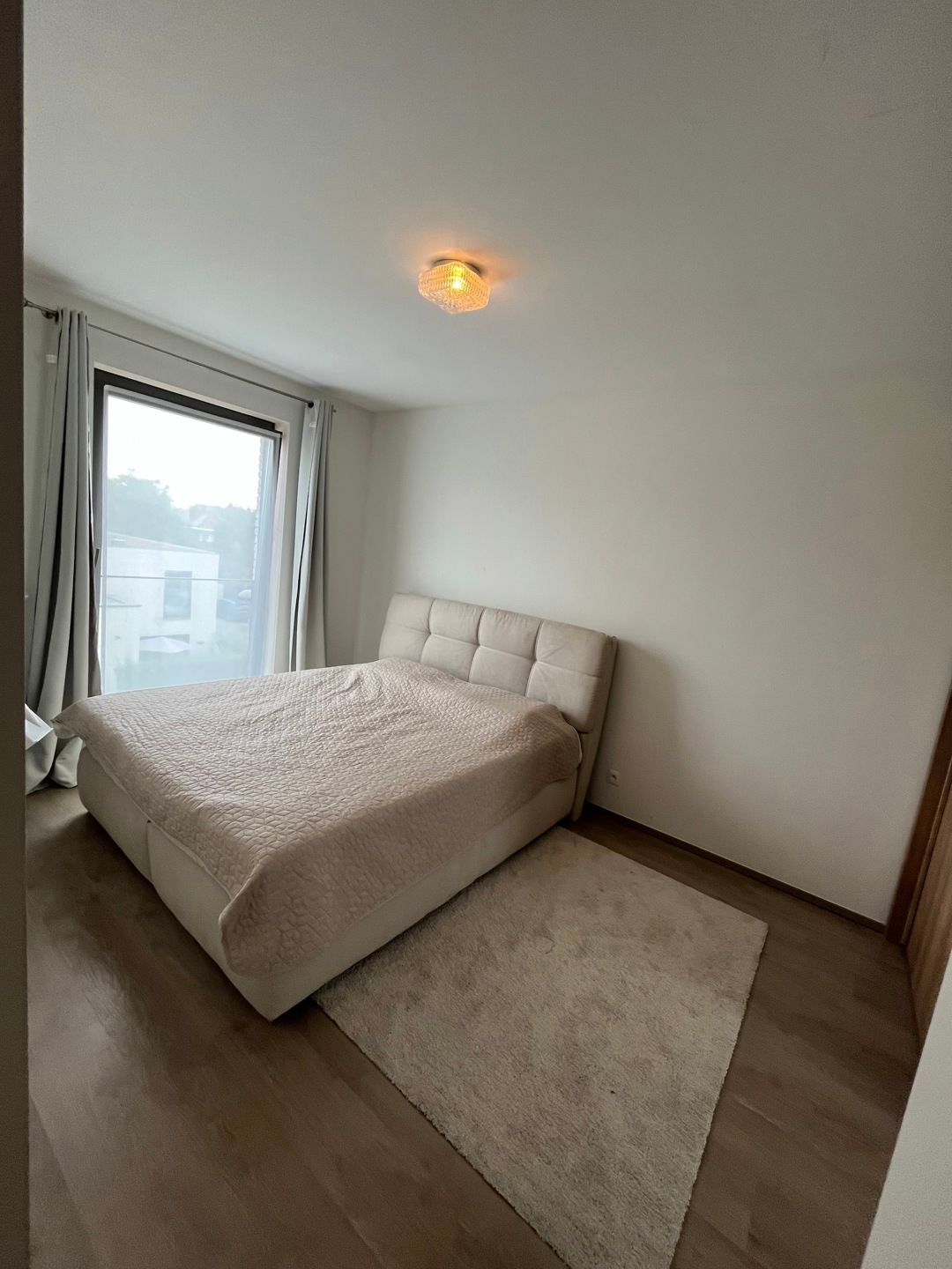 Deinze: recent en centraal gelegen appartement met staanplaats foto 6