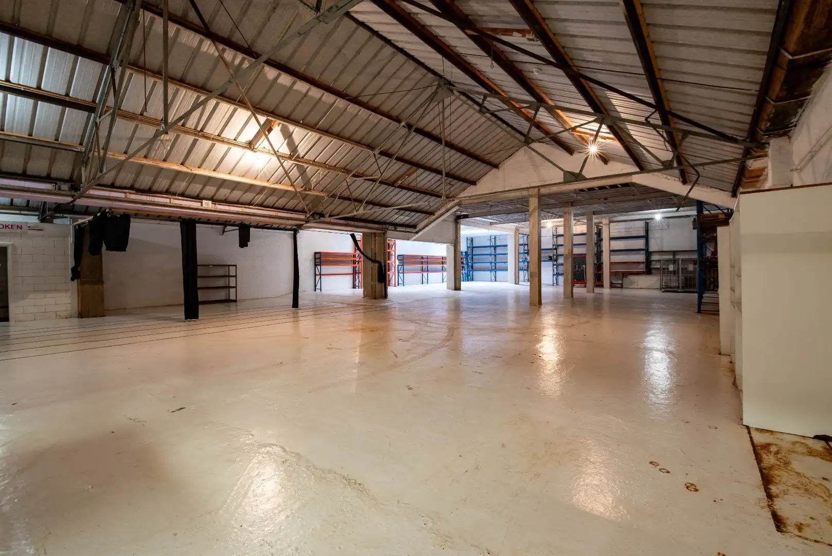 Garage te huur foto 6