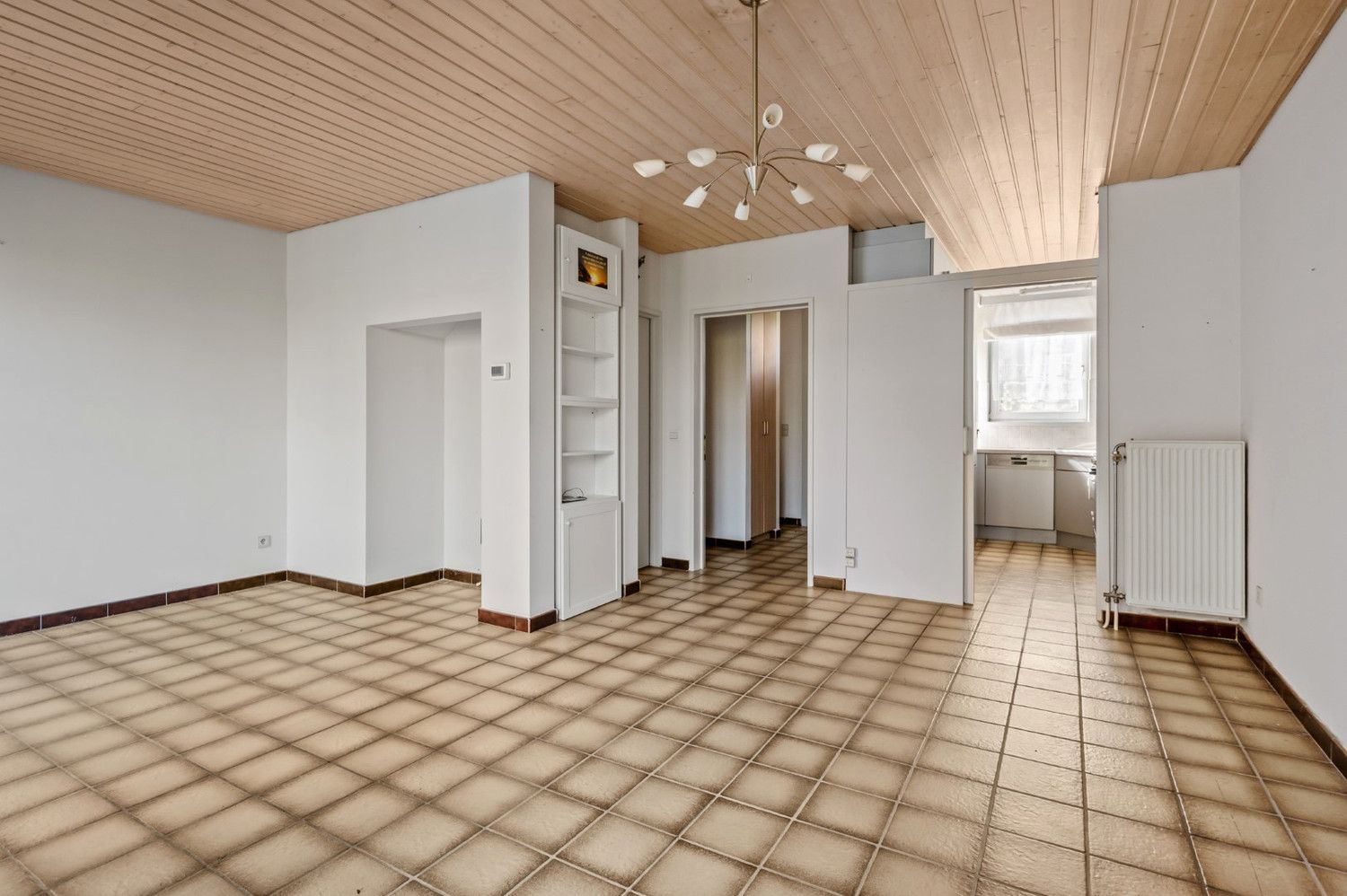 WONING MET 5 SLK EN TUIN TE CENTRUM RANST! foto 3