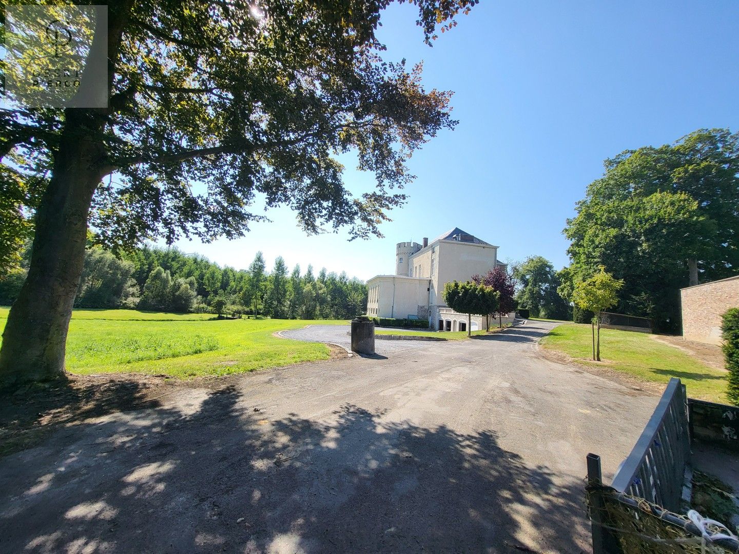 Maison unifamiliale dans un parc privé arboré - eengezinswoning gelegen in een privé park langs kasteel foto 7