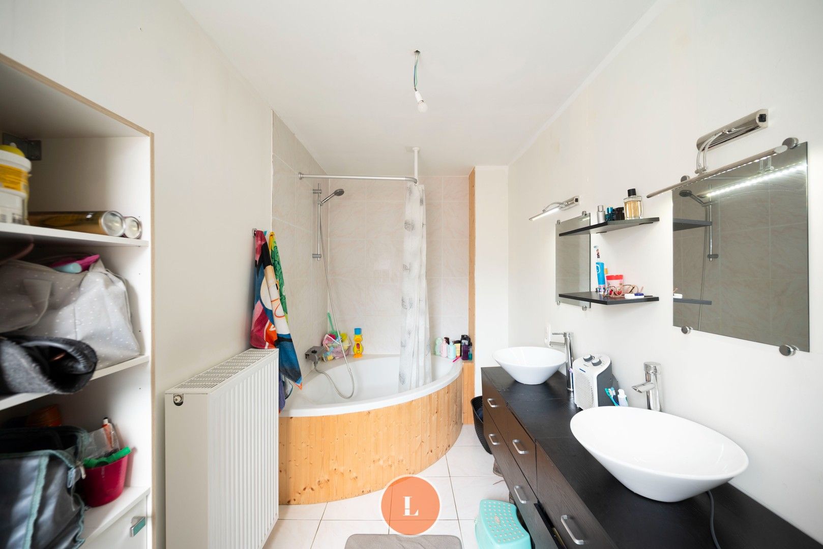 Halfopen woning met 2 slaapkamers (4 mogelijk) en garage foto 6