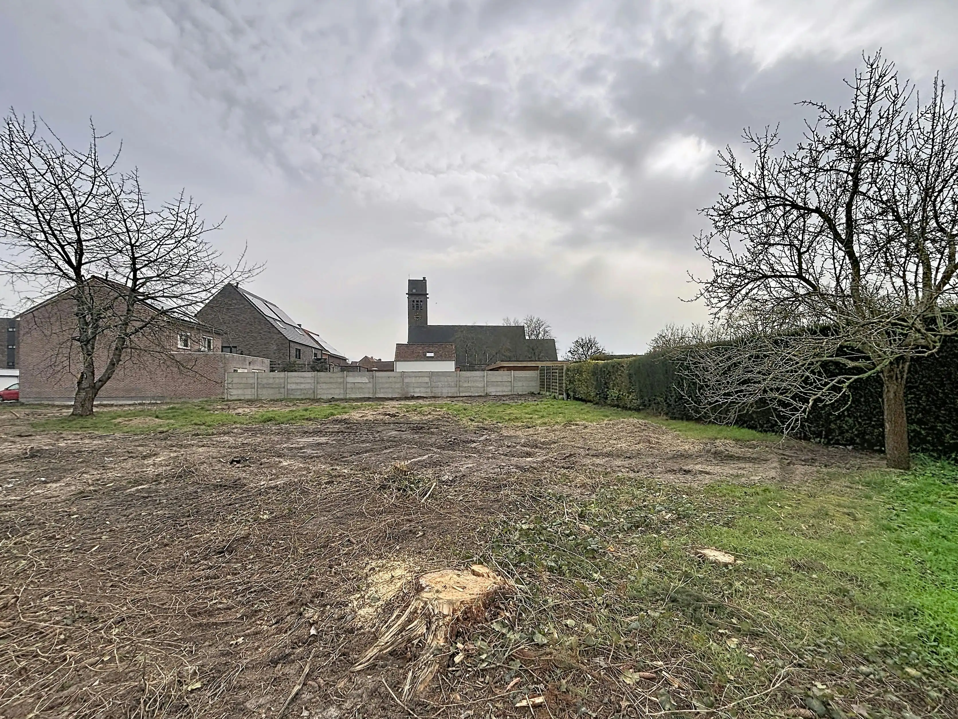 Residentieel gelegen bouwgrond (950m²) voor halfopen bebouwing in Aalter foto 4