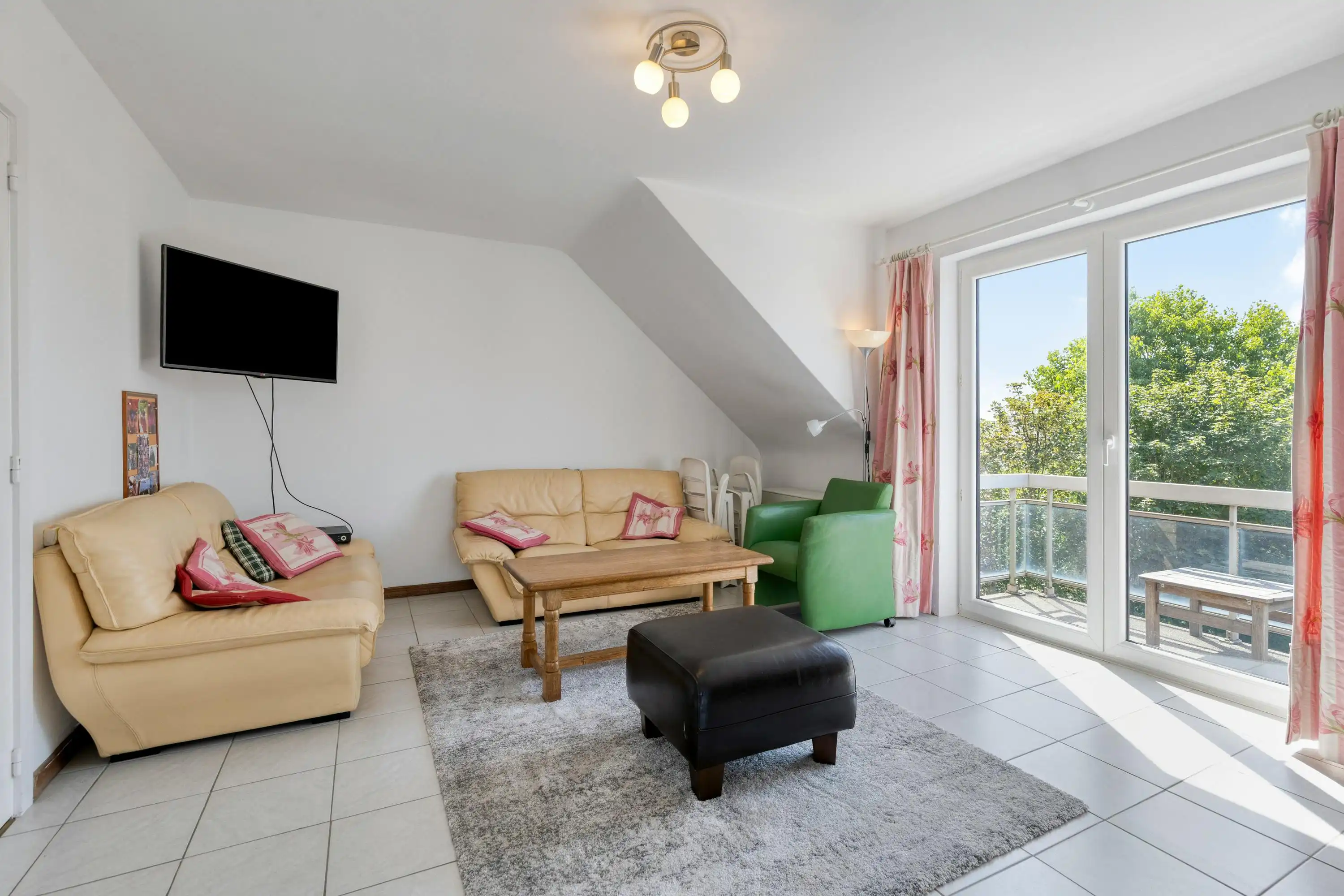 Appartement met 2 slaapkamers en garage te Sint-Idesbald foto 3