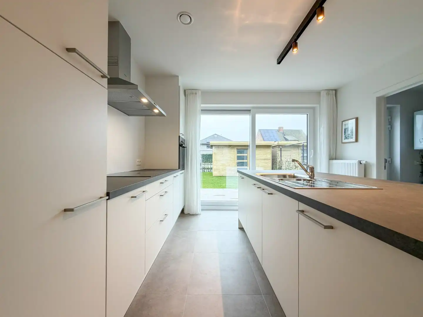 Prachtige instapklare nieuwbouwwoning, energiezuinig, Torhout. foto 3