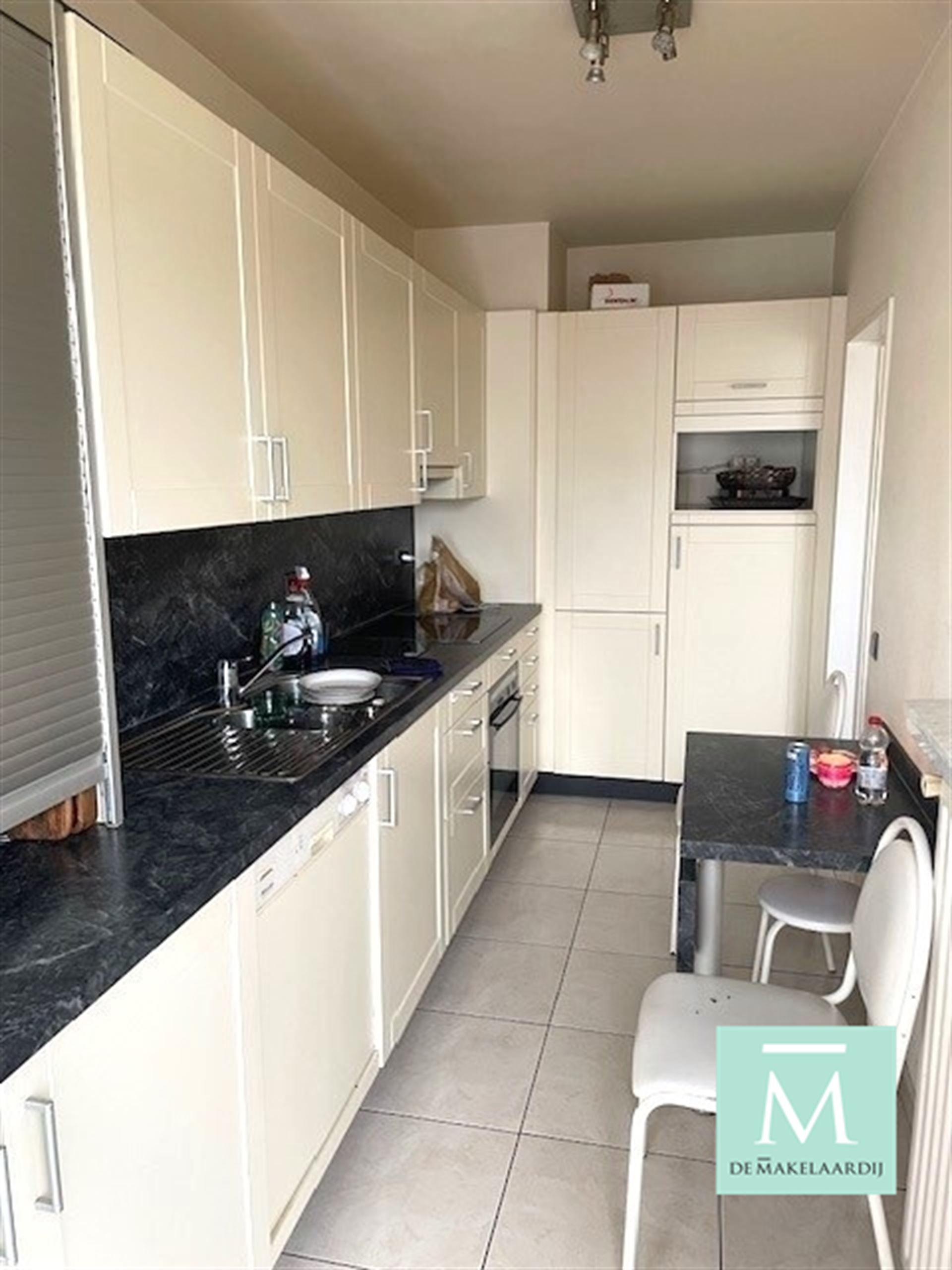 Ruim appartement met 3 slaapkamers, terras en garage! foto 3