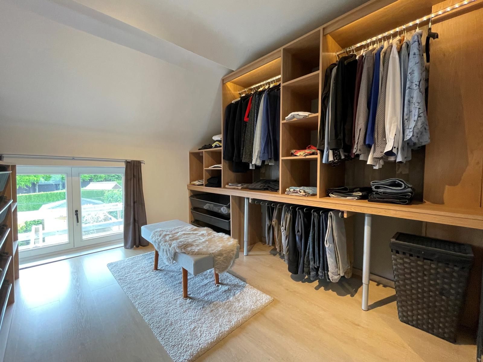 Instapklare woning met oprit, garage en zuidgerichte tuin foto 9