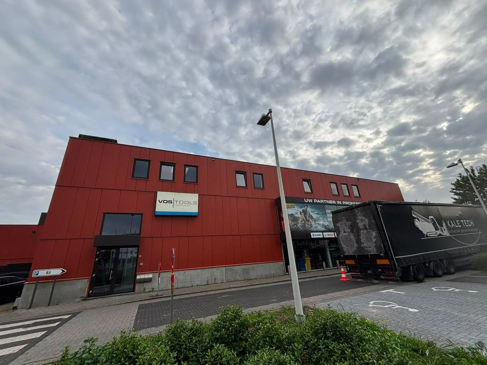 Ruim prachtig afgewerkt appartement met 3 slaapkamers en groot terras te huur in Boom foto 26