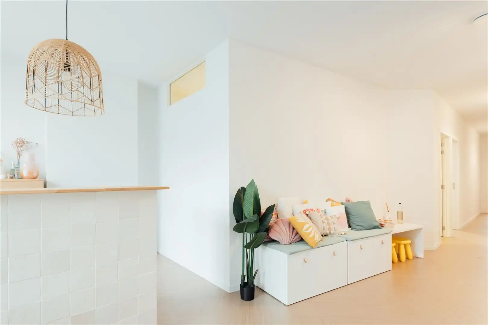Opbrengsteigendom met praktijk en duplex appartement foto 2