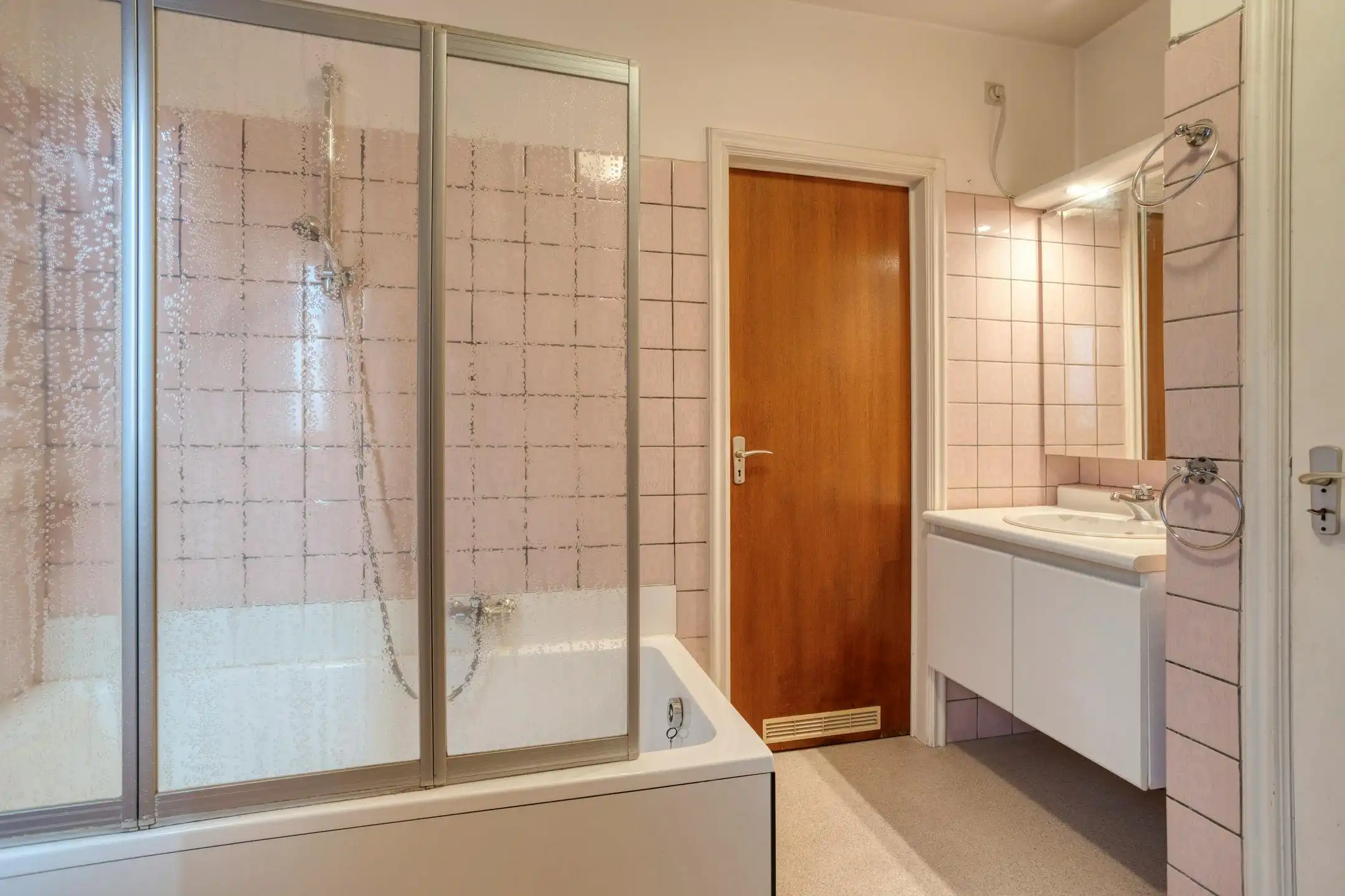 Uitzonderlijk ruim appartement te koop in hartje Kortrijk foto 13