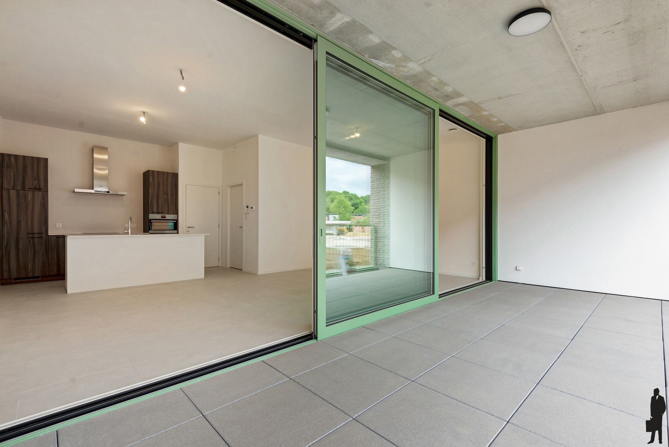 GLVL appartement met 2 slpks, ruim terras en autostaanplaats foto {{pictureIndex}}