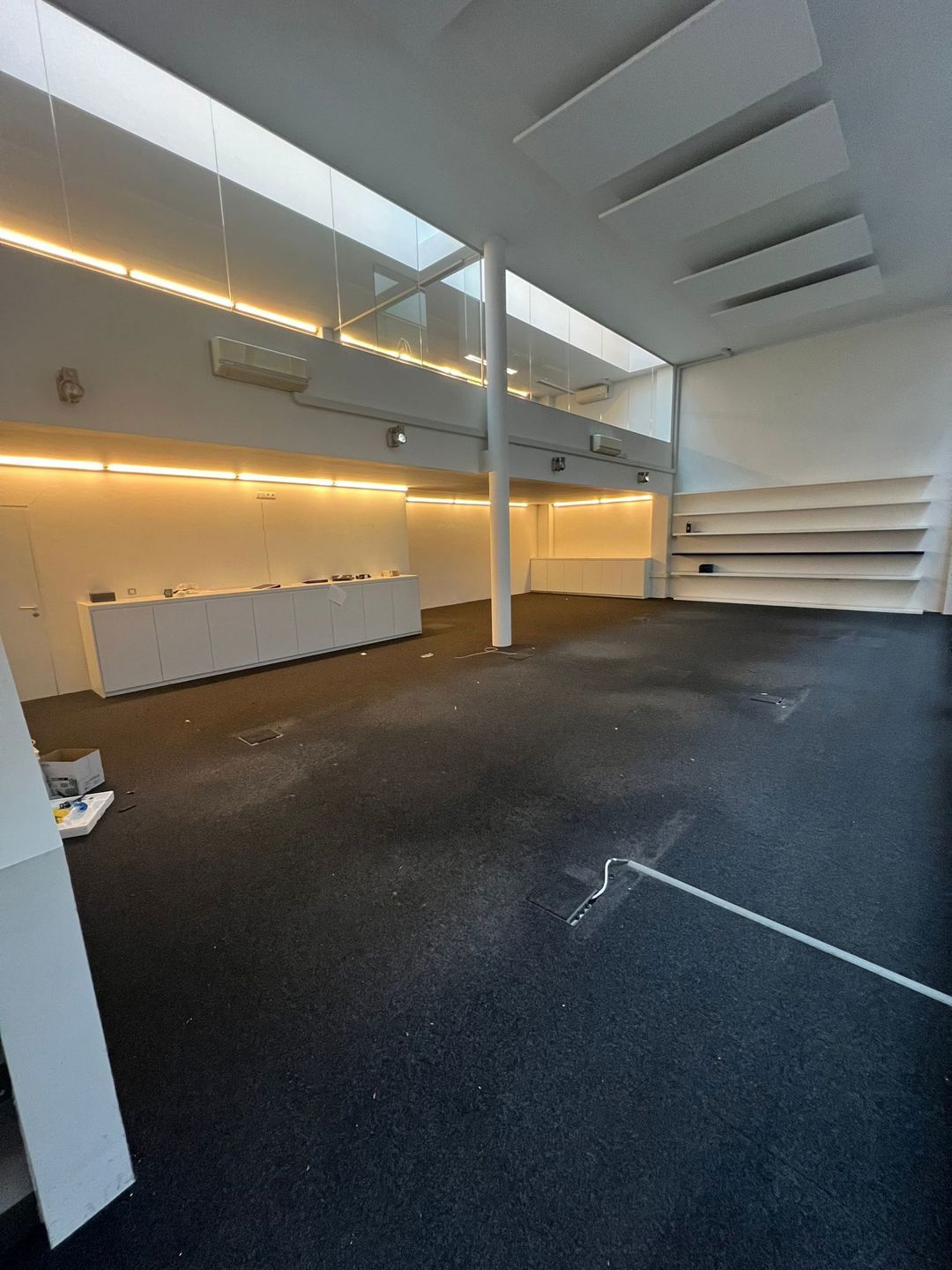 KANTOORRUIMTE TE HUUR NABIJ HET KONINKLIJK MUSEUM  foto 6