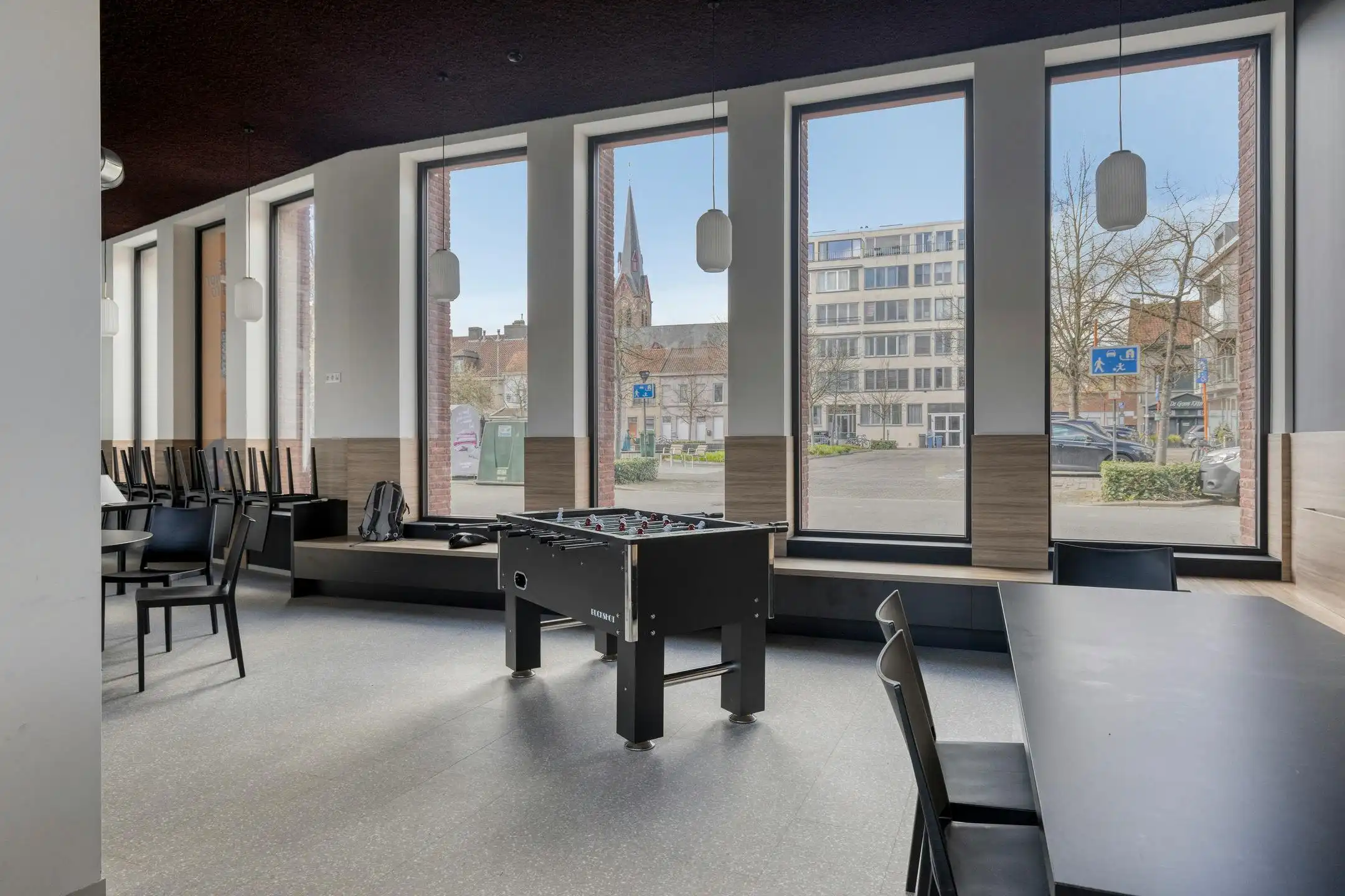 Studentenkamer te koop in centrum Kortrijk! foto 9