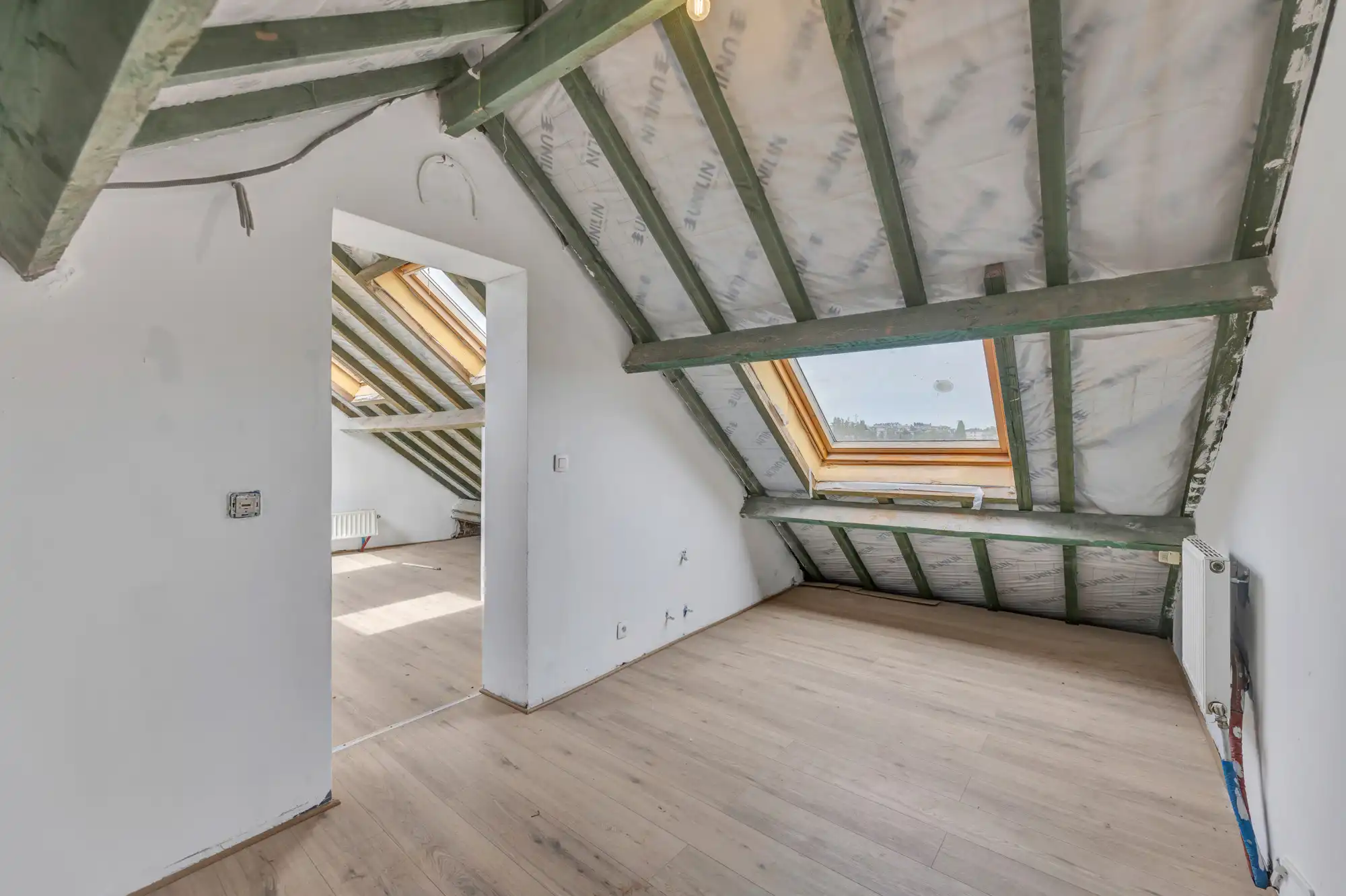 Gerenoveerd handelshuis op strategische locatie te Dilbeek! foto 23