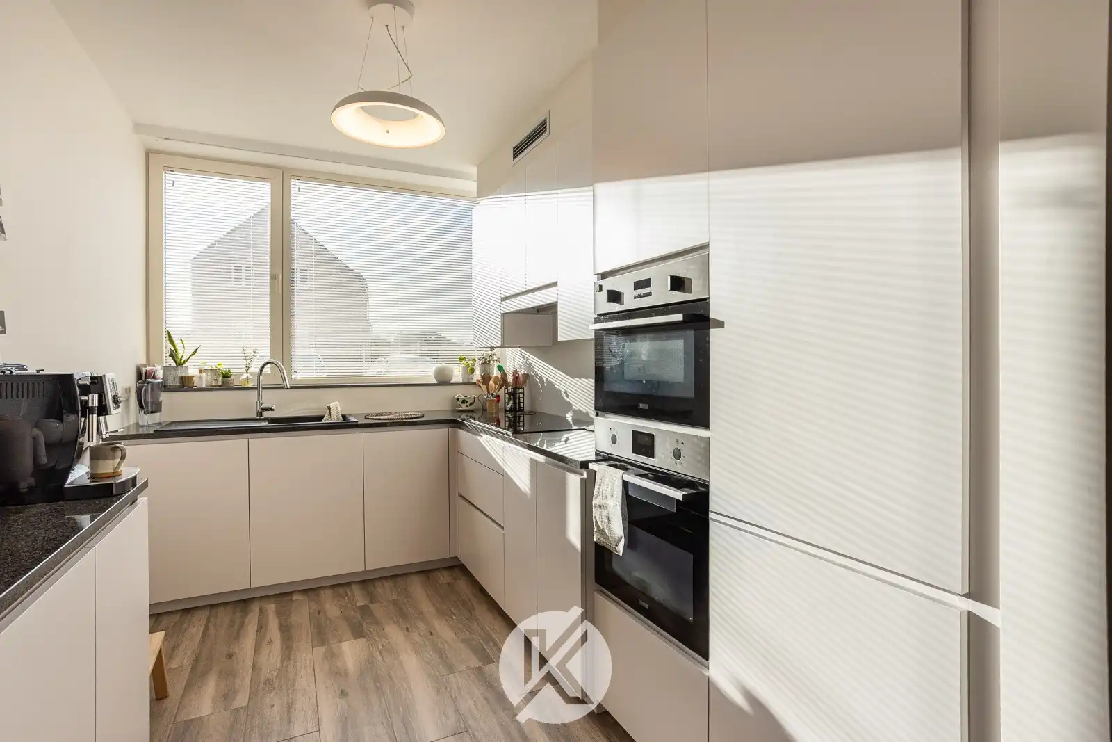 Recente nieuwbouwwoning met kwalitatieve afwerking foto 10