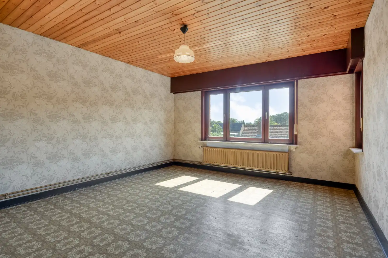 Ruime te renoveren woning met uitbreidingspotentieel en zonnig perceel van 1.738 m² !  foto 18