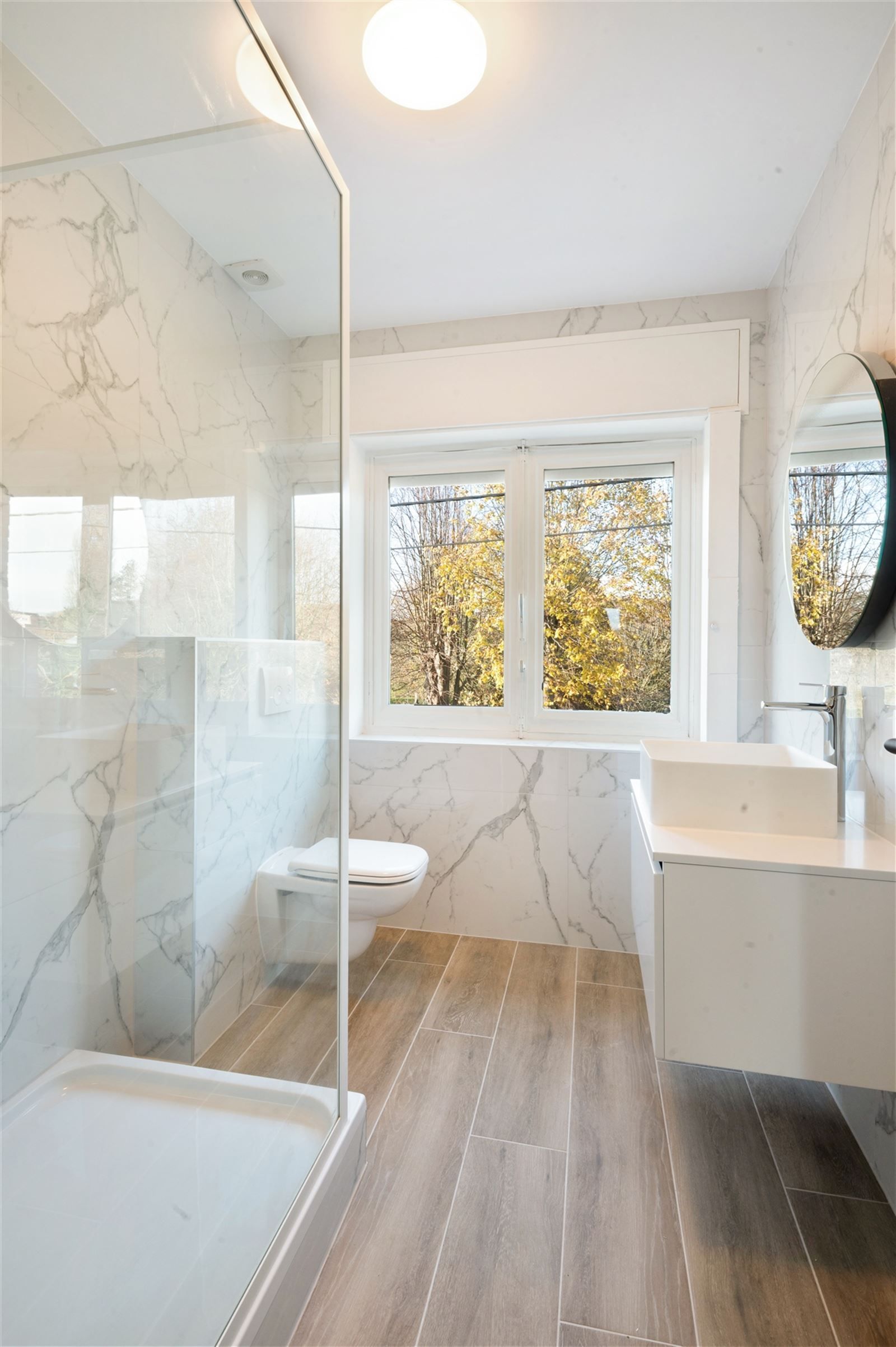 Gerenoveerde 3gevel woning met 4 slaapkamers foto 10