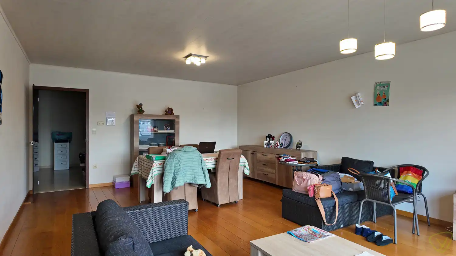Instapklaar appartement met twee slaapkamers en parkeerplaats inbegrepen! foto 5