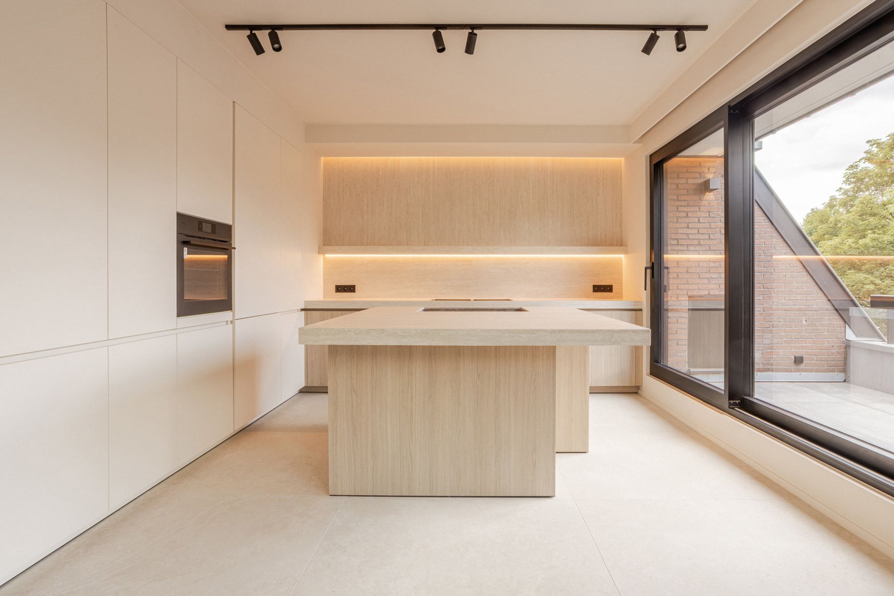 Prachtig triplex 4 slk. met mooie grote terrassen foto 7