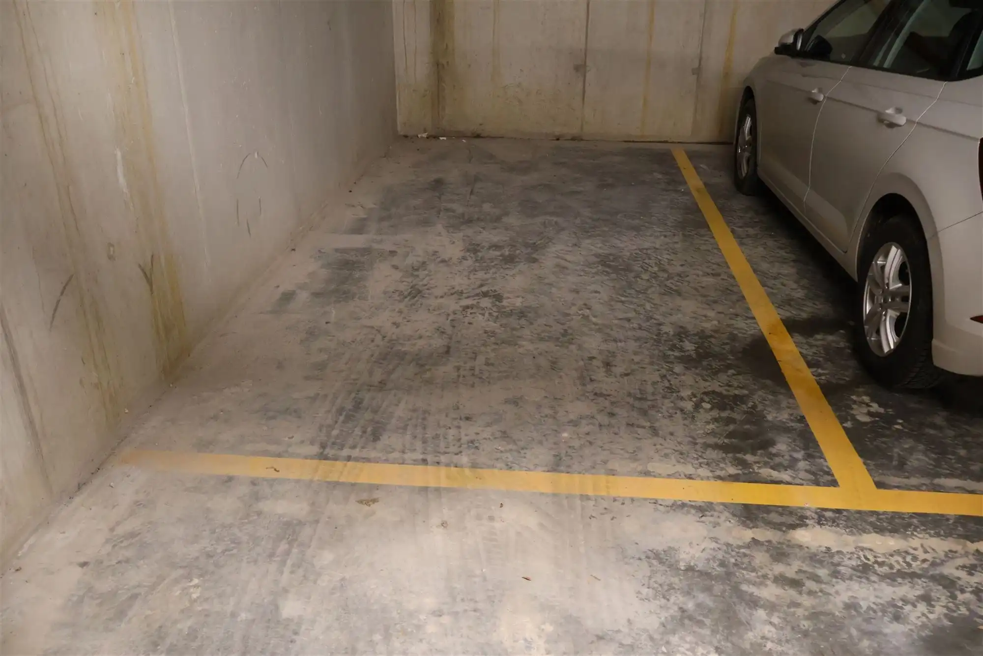 Ondergrondse autostaanplaats foto 4