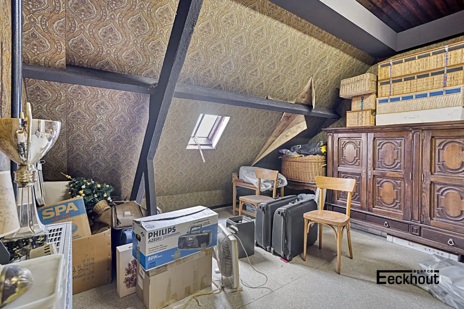 Ruime te renoveren woning met achterliggende atelier/garage en open zicht op kanaal Oostende - Brugge foto 13