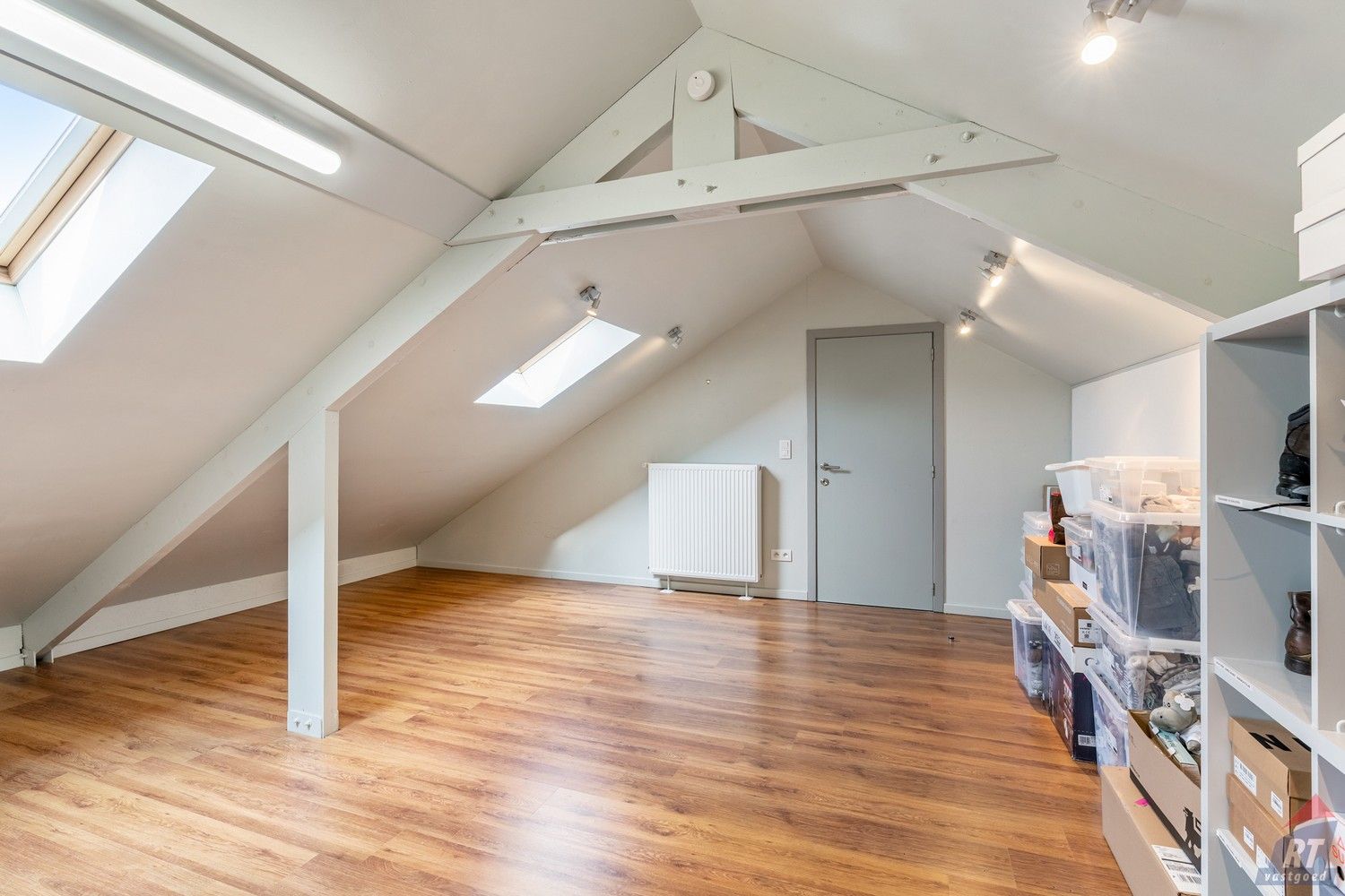 Exclusieve woning met zwembad in het landelijke Kerkom-bij-Sint-Truiden foto 17