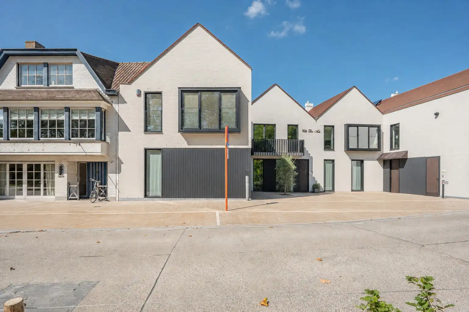 Recente woning aan het karaktervolle Oosthoekplein. foto 23