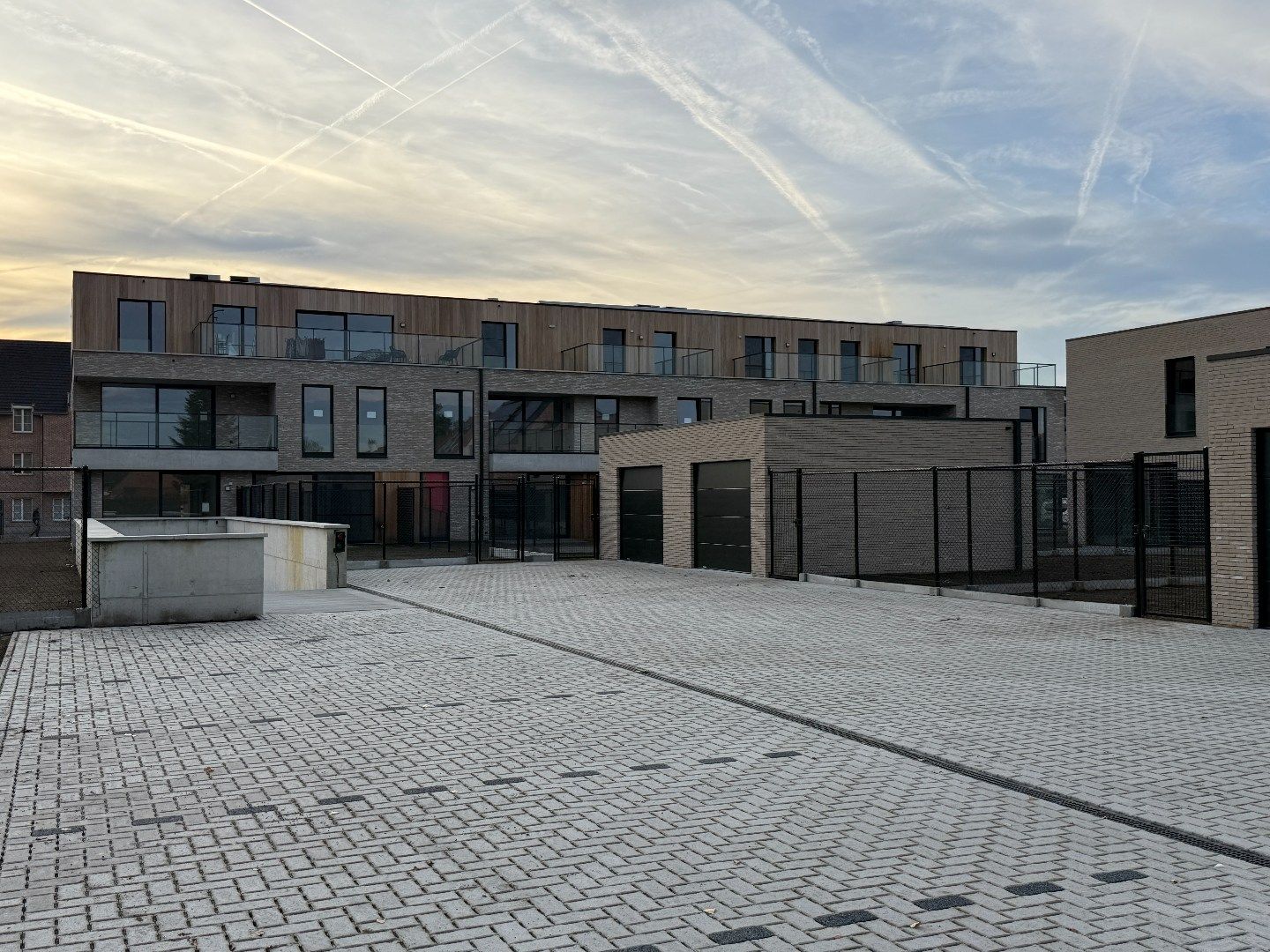 Instapklare nieuwbouw met 3 slpk en tuin foto 25