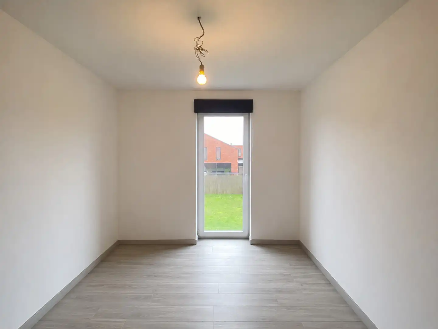 Halfopen woning te huur te Zedelgem foto 10