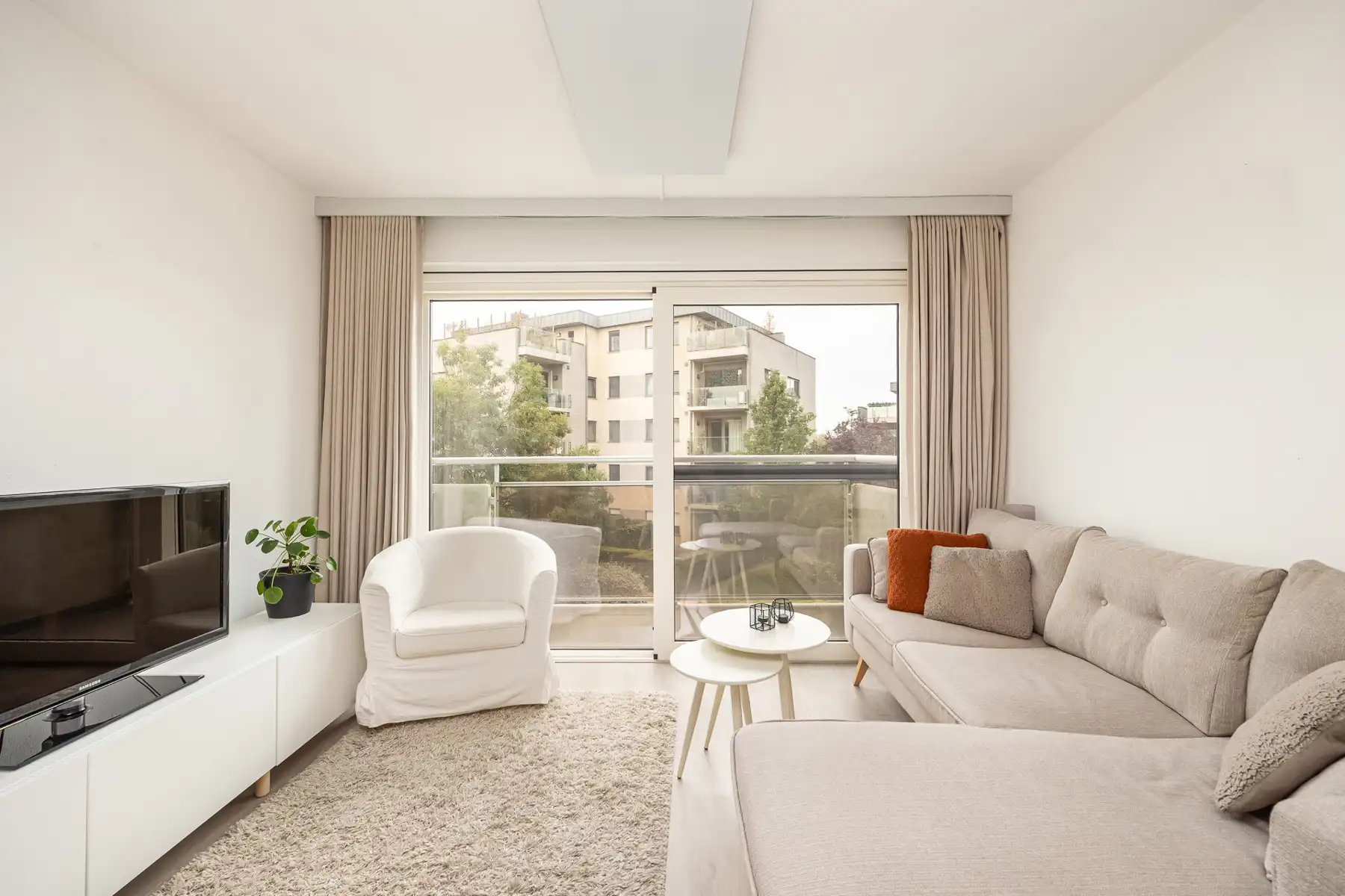 INSTAPKLAAR APPARTEMENT MET 1 SLAAPKAMER EN TERRAS GELEGEN OP TOPLOCATIE TE HASSELT! foto 4