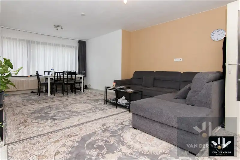 Gerenoveerd appartement met 2 slaapkamers inclusief ruime autostaanplaats in charmante stad Diest foto 4