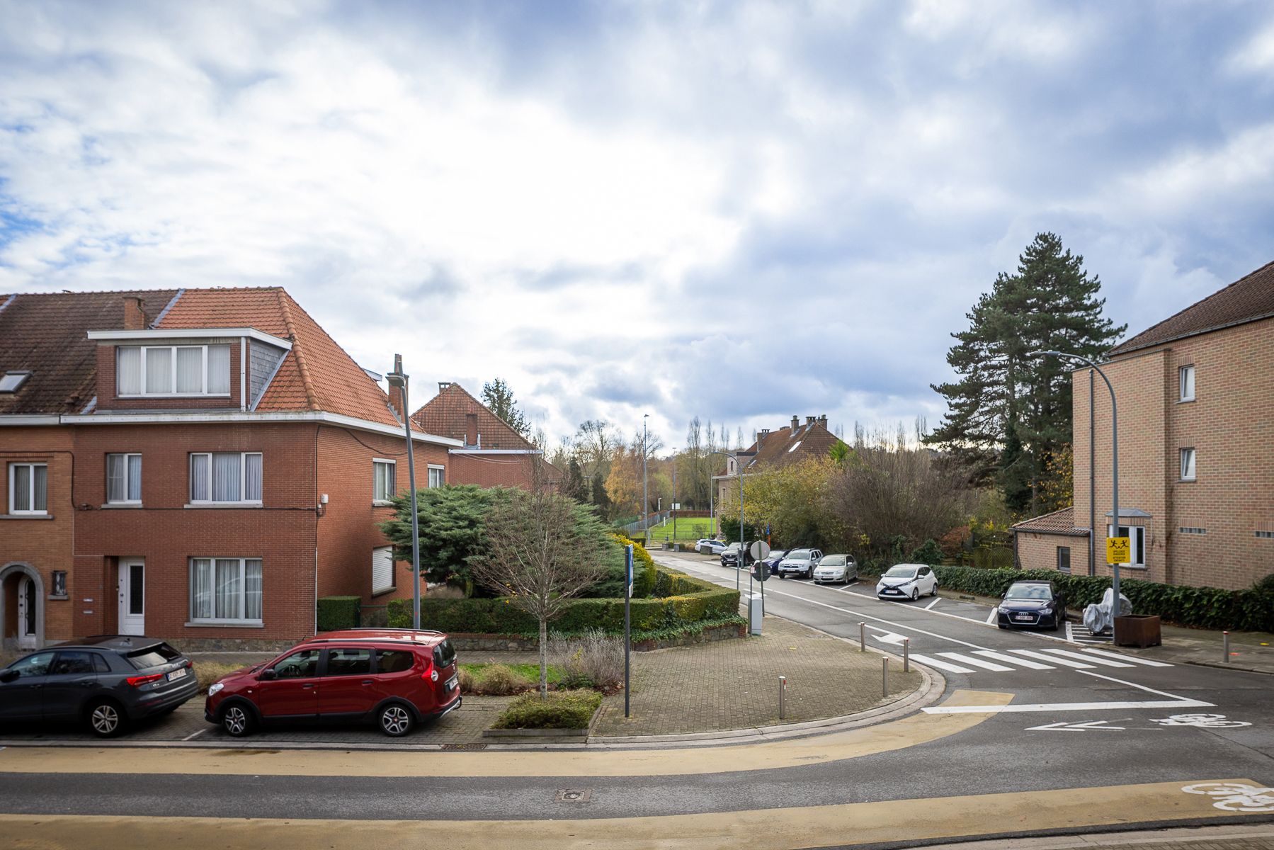 Woning met verzorgde tuin foto 23